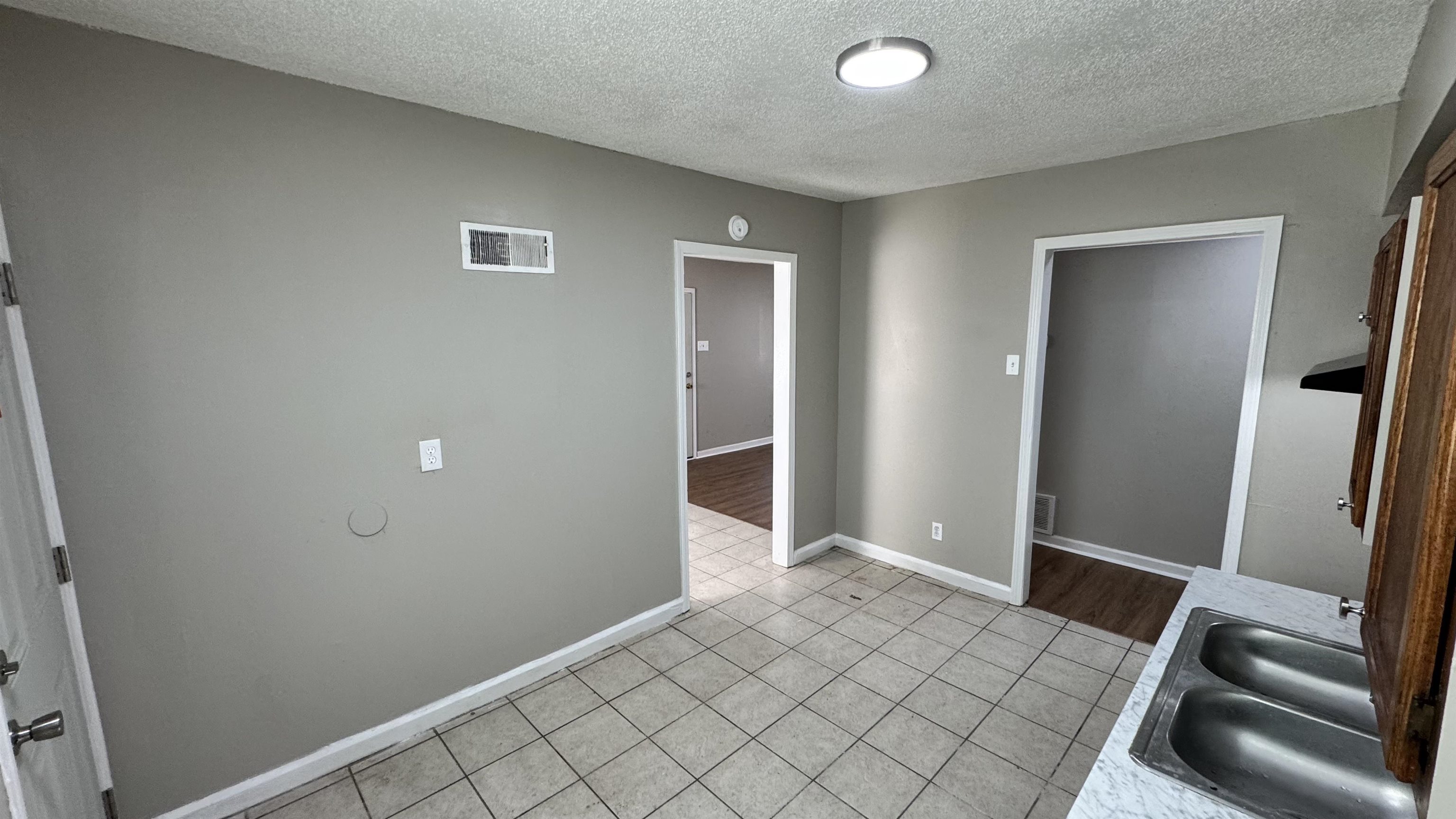 2434 Vollintine Ave Property Photo 7