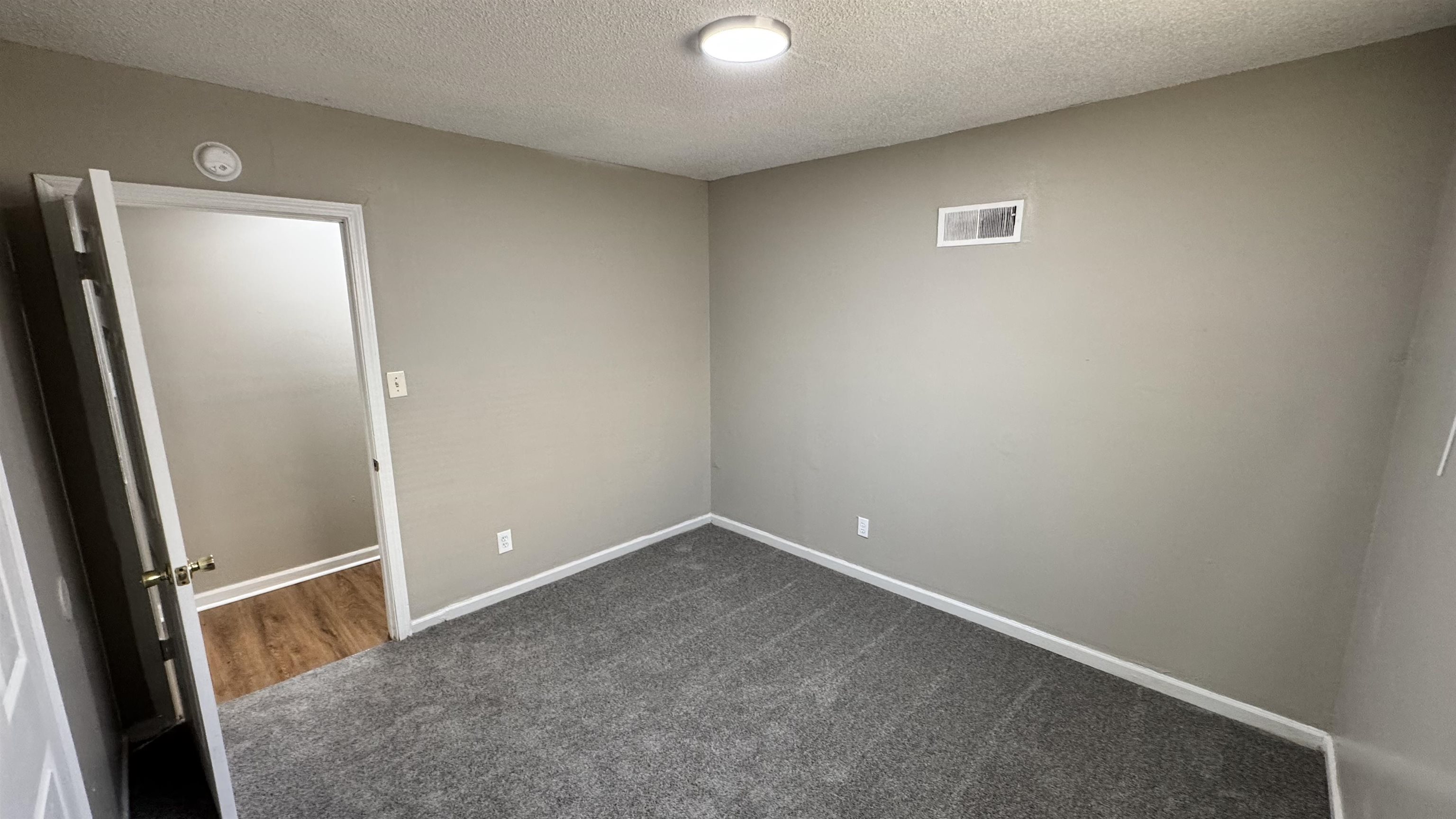 2434 Vollintine Ave Property Photo 9