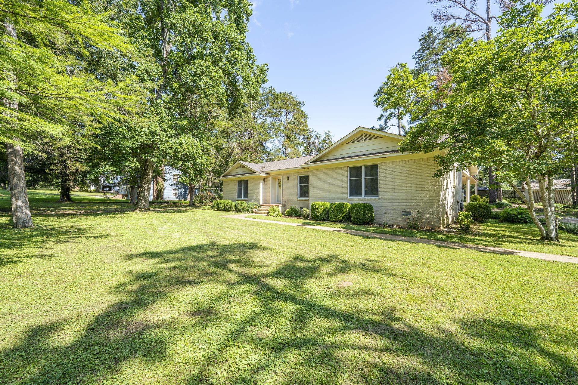 70 Holt St Property Photo 2