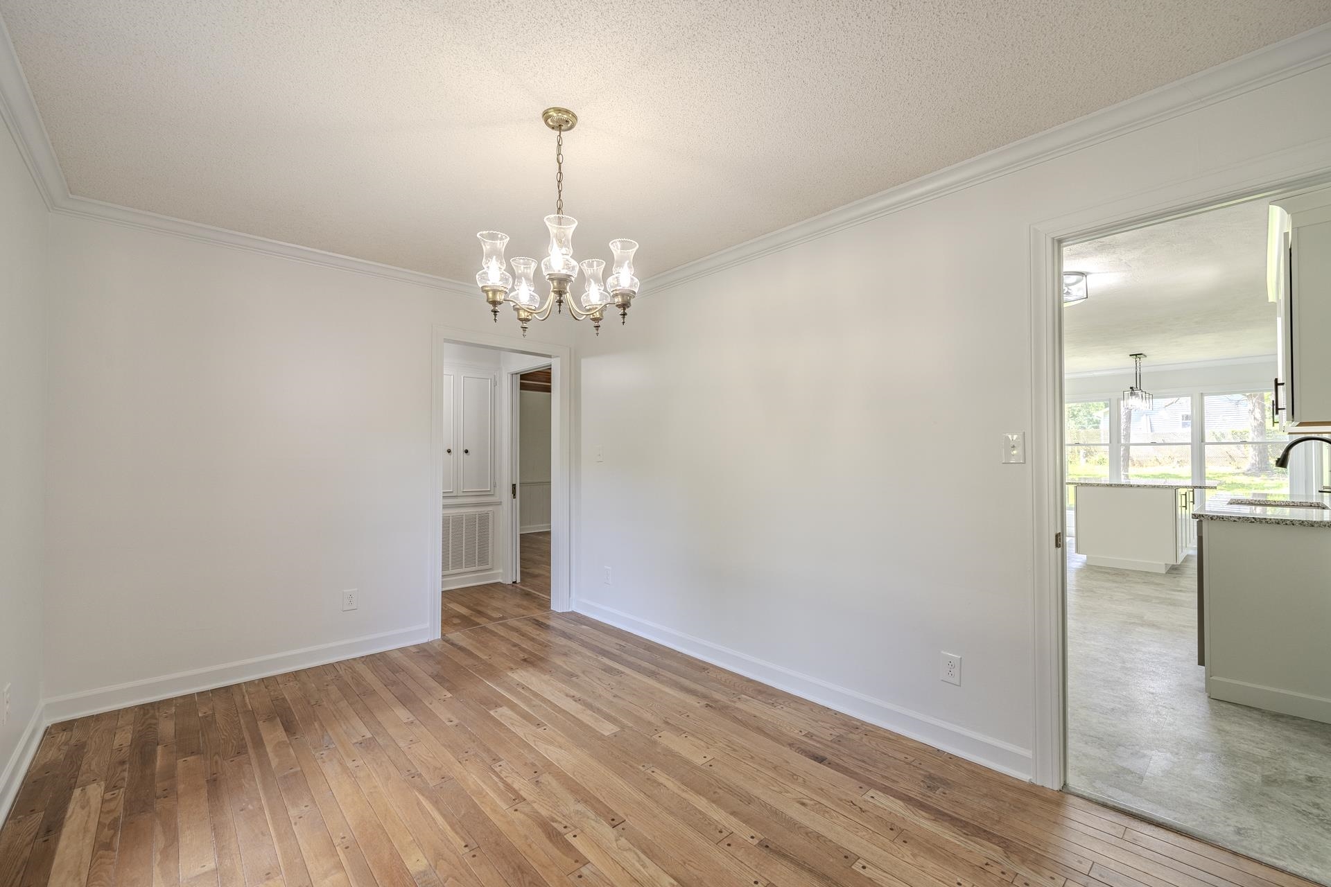 70 Holt St Property Photo 13