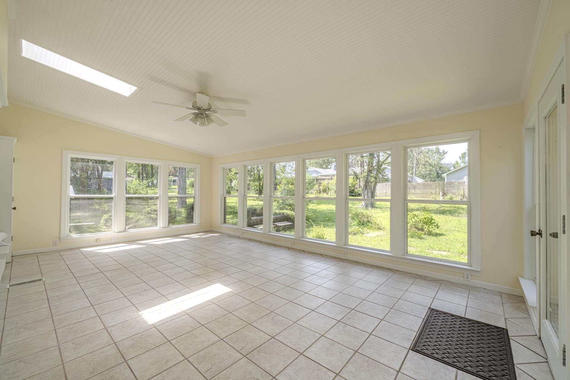 70 Holt St Property Photo 14