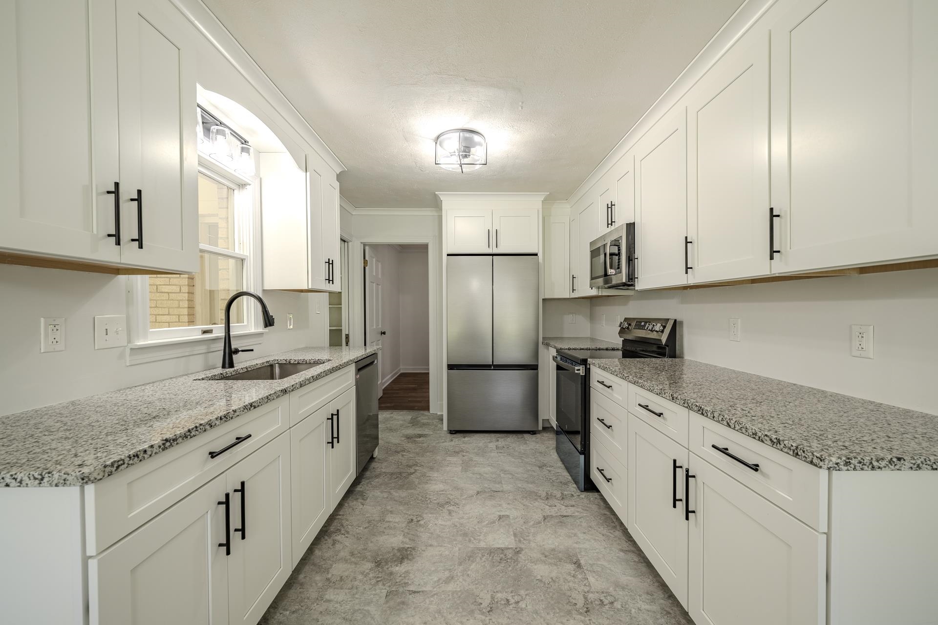 70 Holt St Property Photo 19