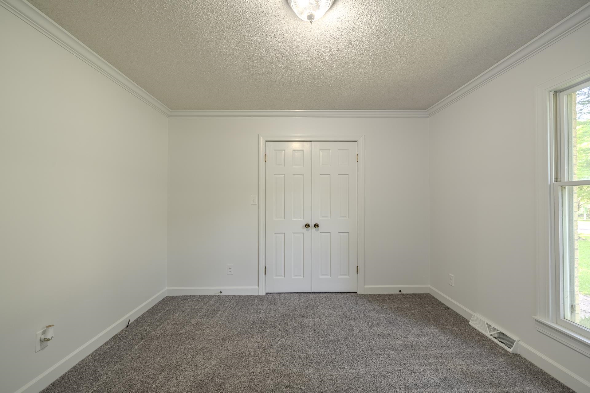 70 Holt St Property Photo 27