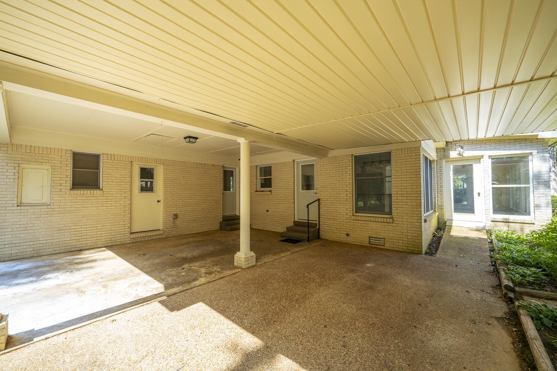 70 Holt St Property Photo 31
