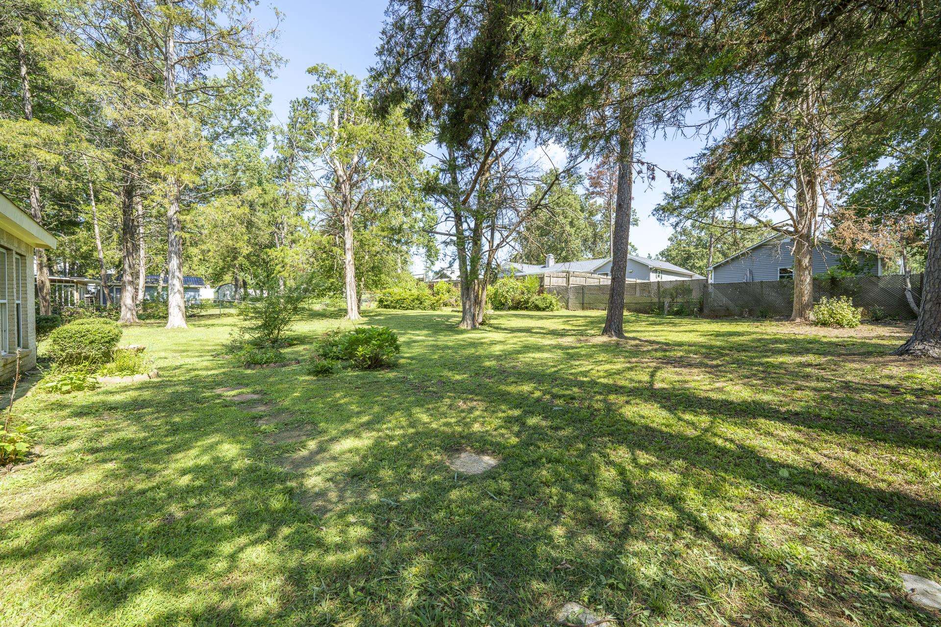 70 Holt St Property Photo 37