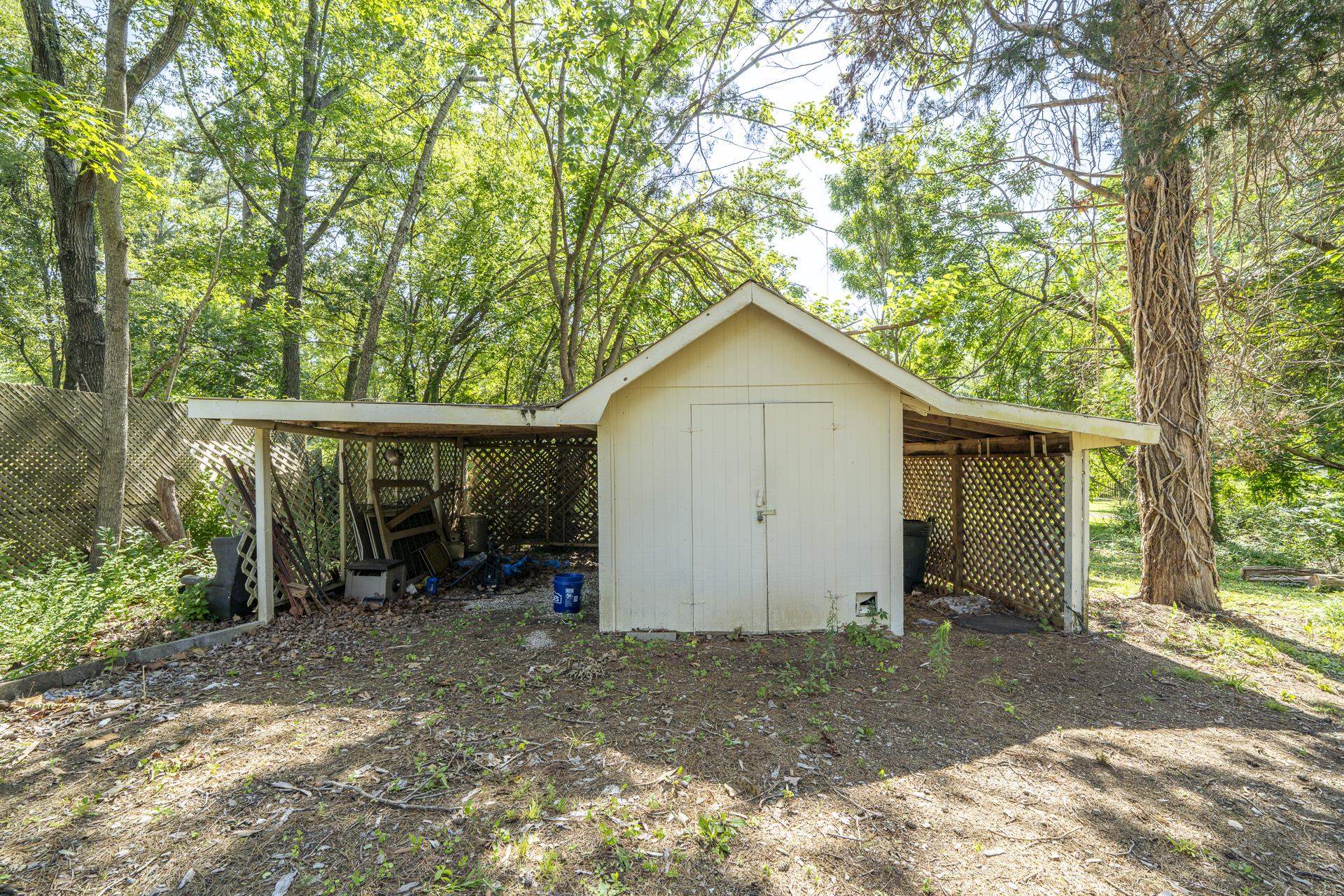 70 Holt St Property Photo 40