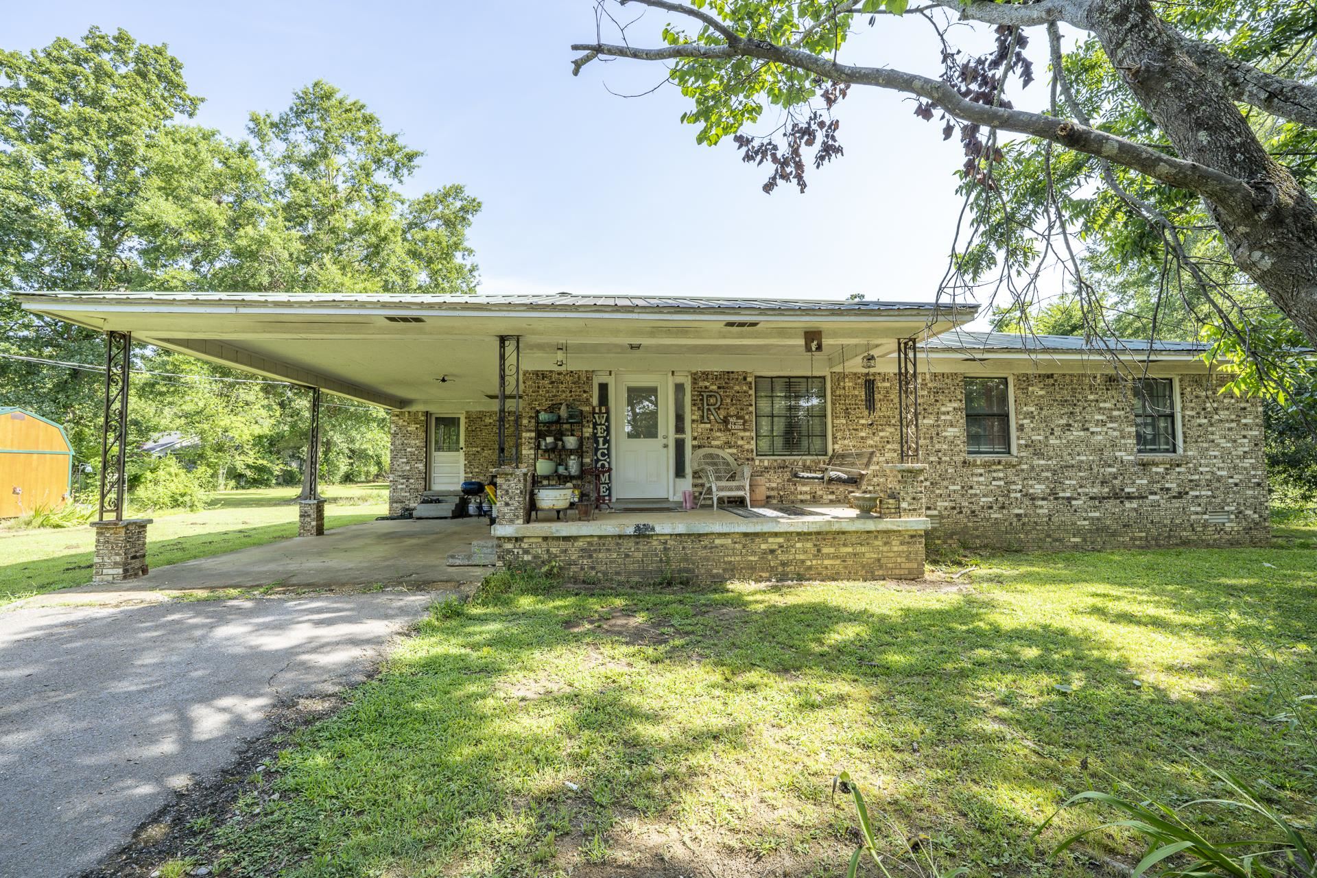 261 MACON ST Property Photo 1