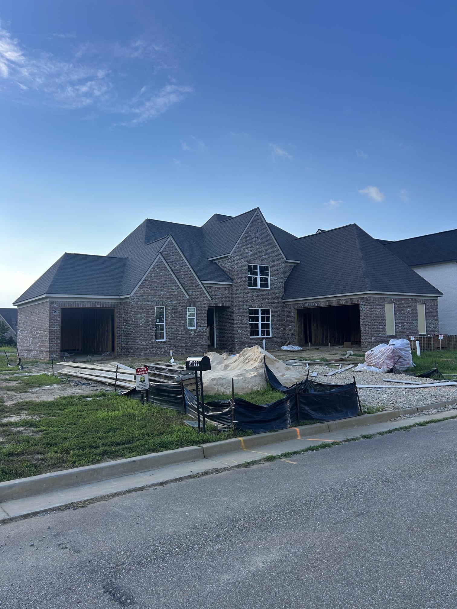 175 PIPER HOLLOW DR Property Photo 1