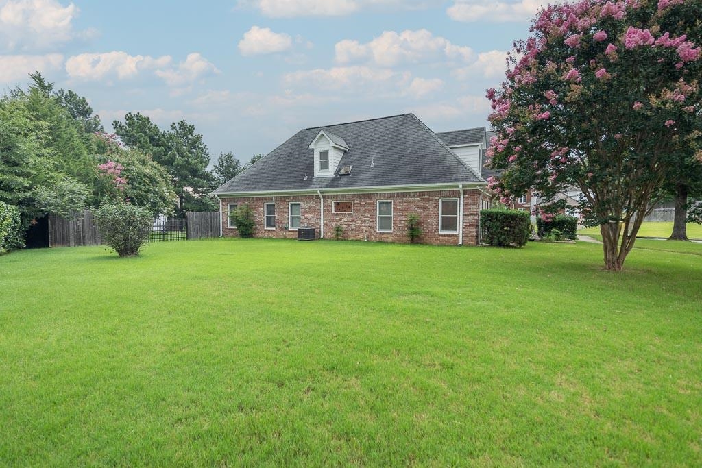 4128 Pine Hill Cv N Property Photo 4