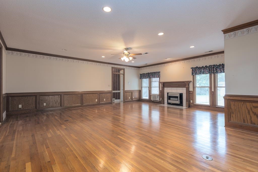 4128 Pine Hill Cv N Property Photo 8
