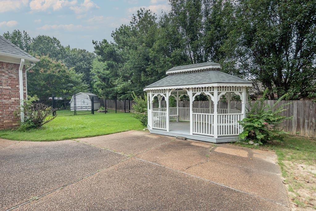 4128 Pine Hill Cv N Property Photo 35