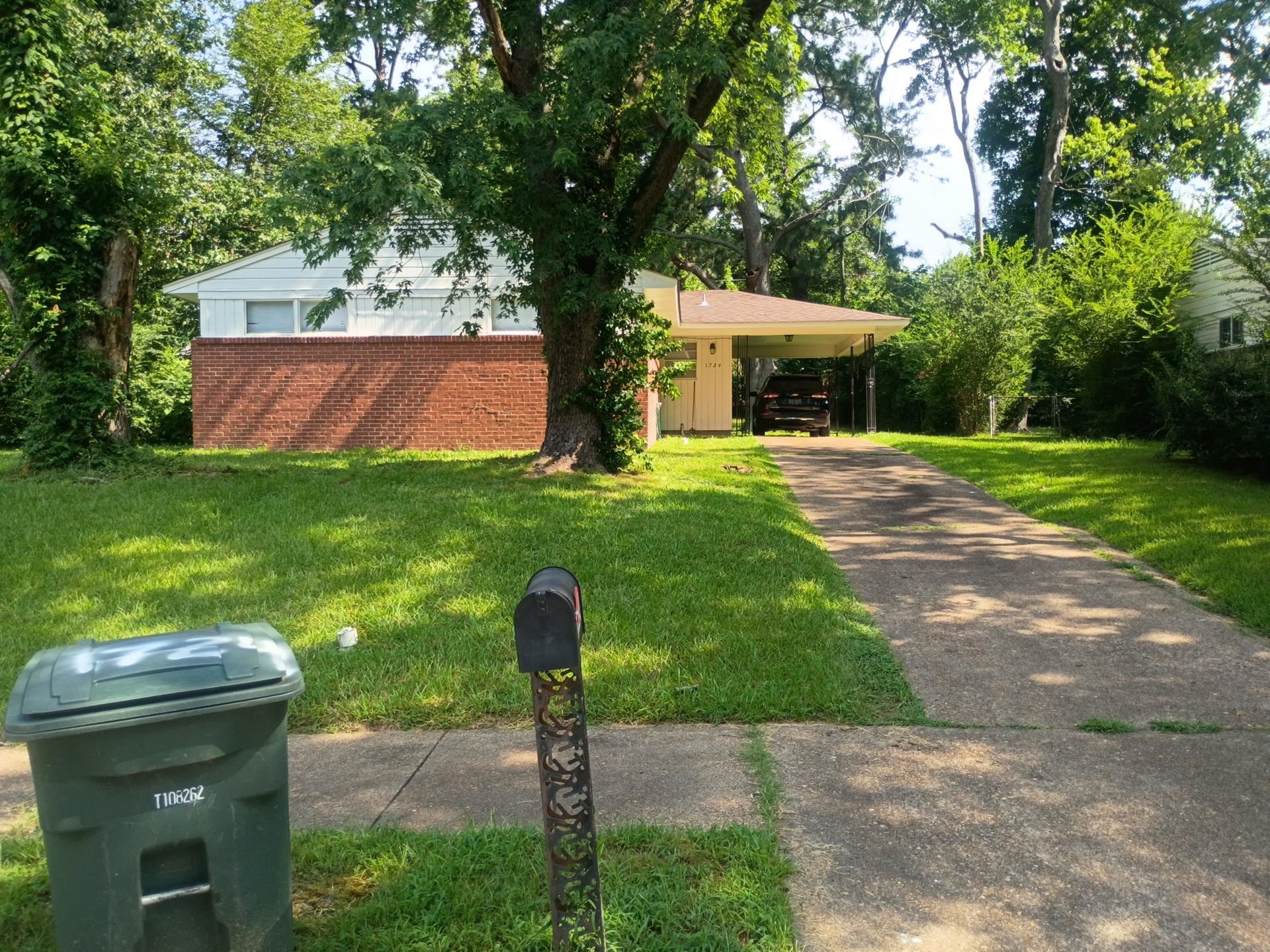 1724 Claire Ave Property Photo 1