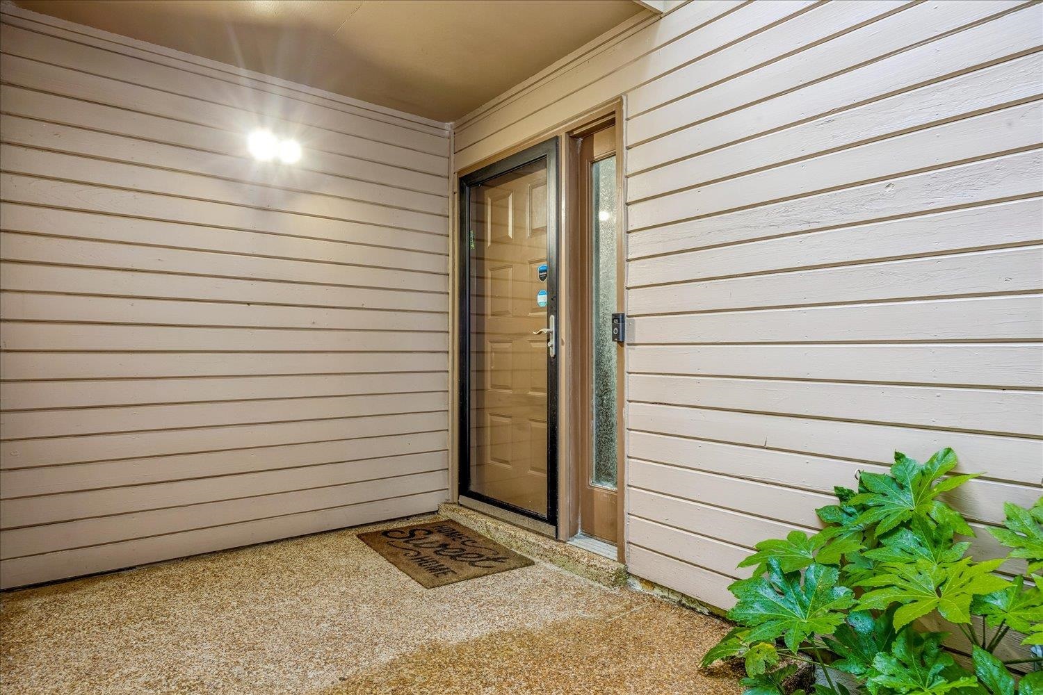 245 Aviva Dr Property Photo 3