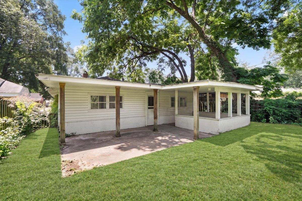 3694 Douglass Ave Property Photo 15