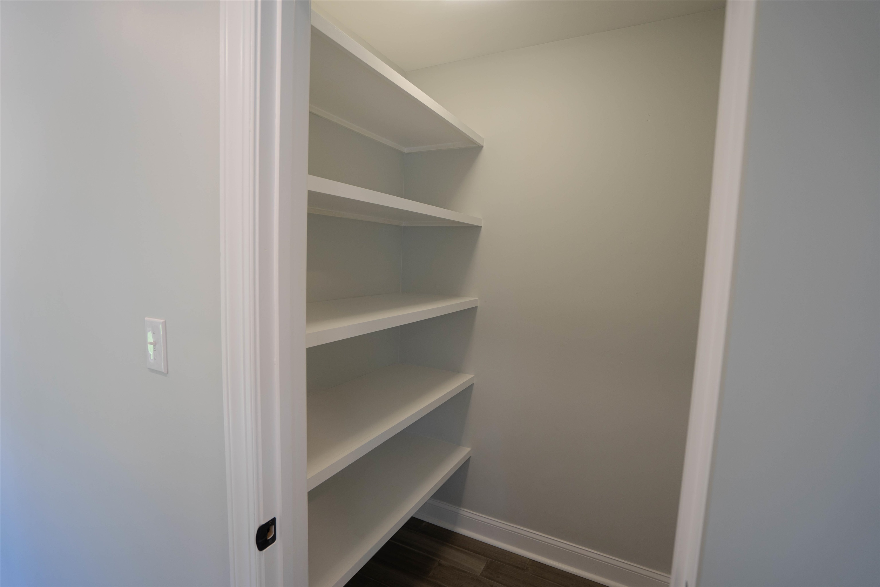 386 Holmes Cir Property Photo 16