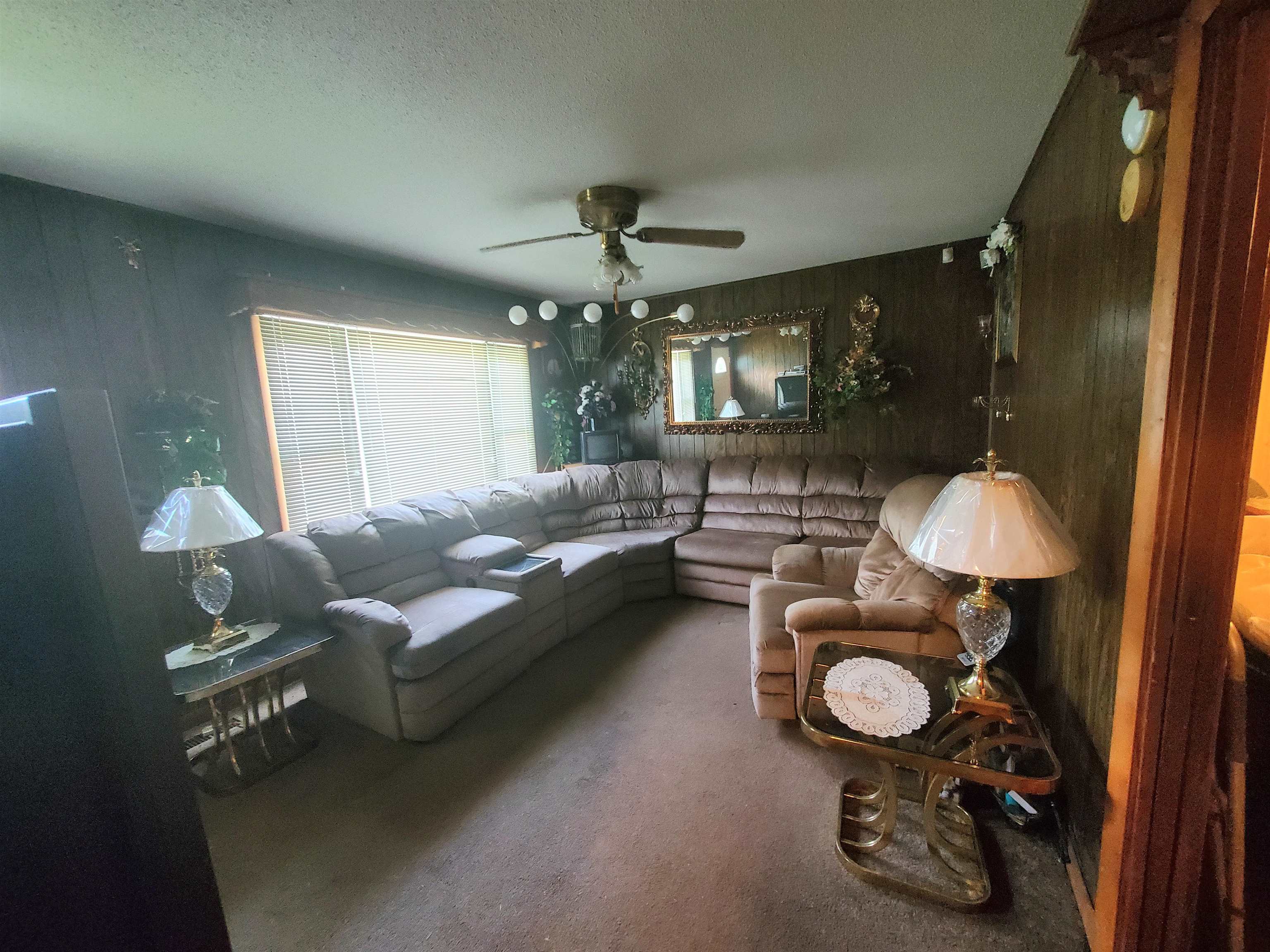 147 Rogers St Property Photo 6