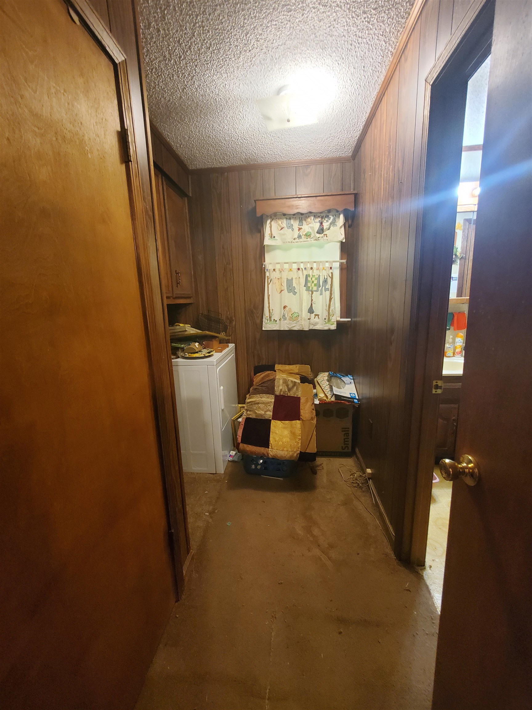 147 Rogers St Property Photo 16