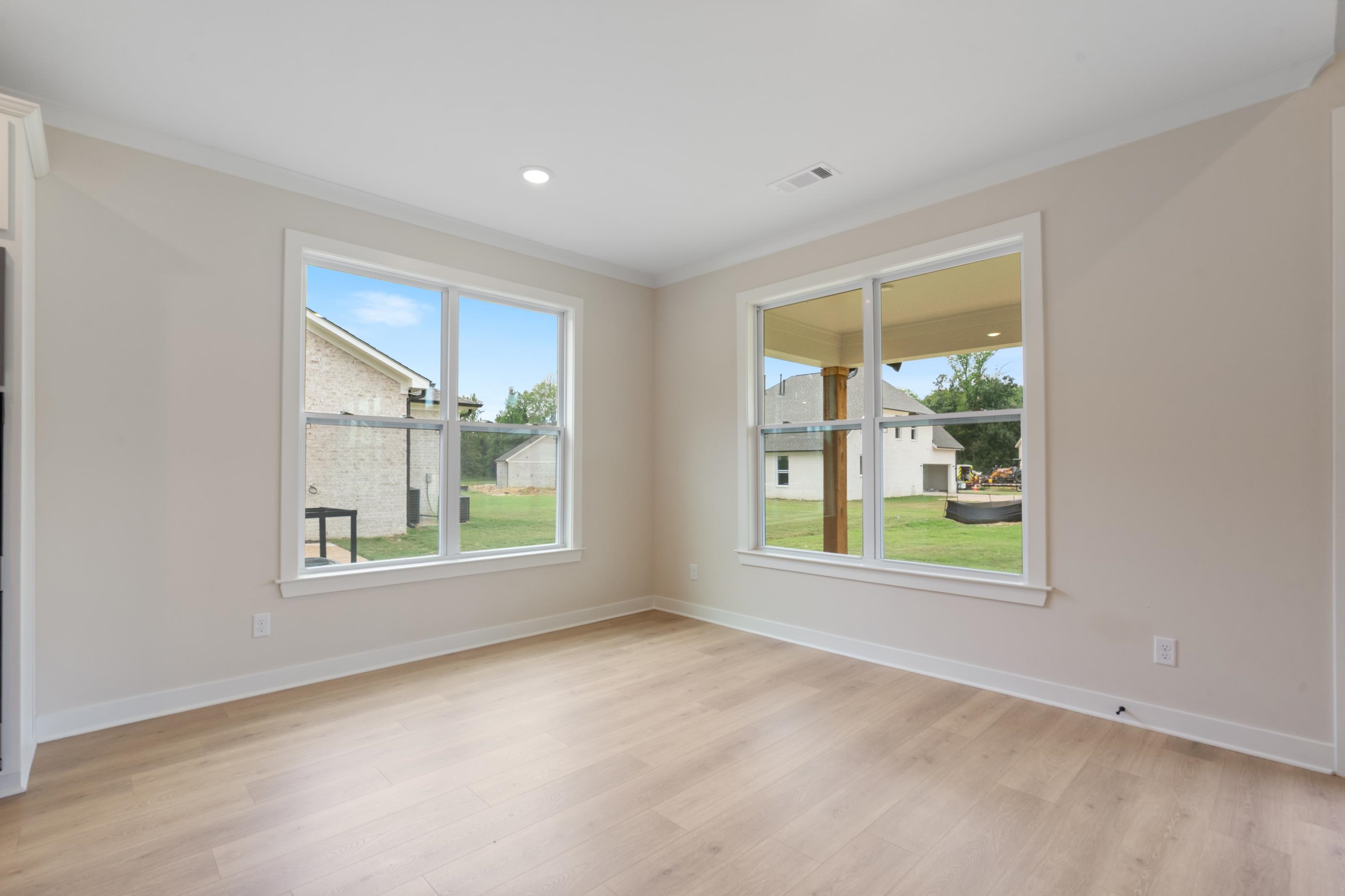 5027 Jon Oak Cv Property Photo 11