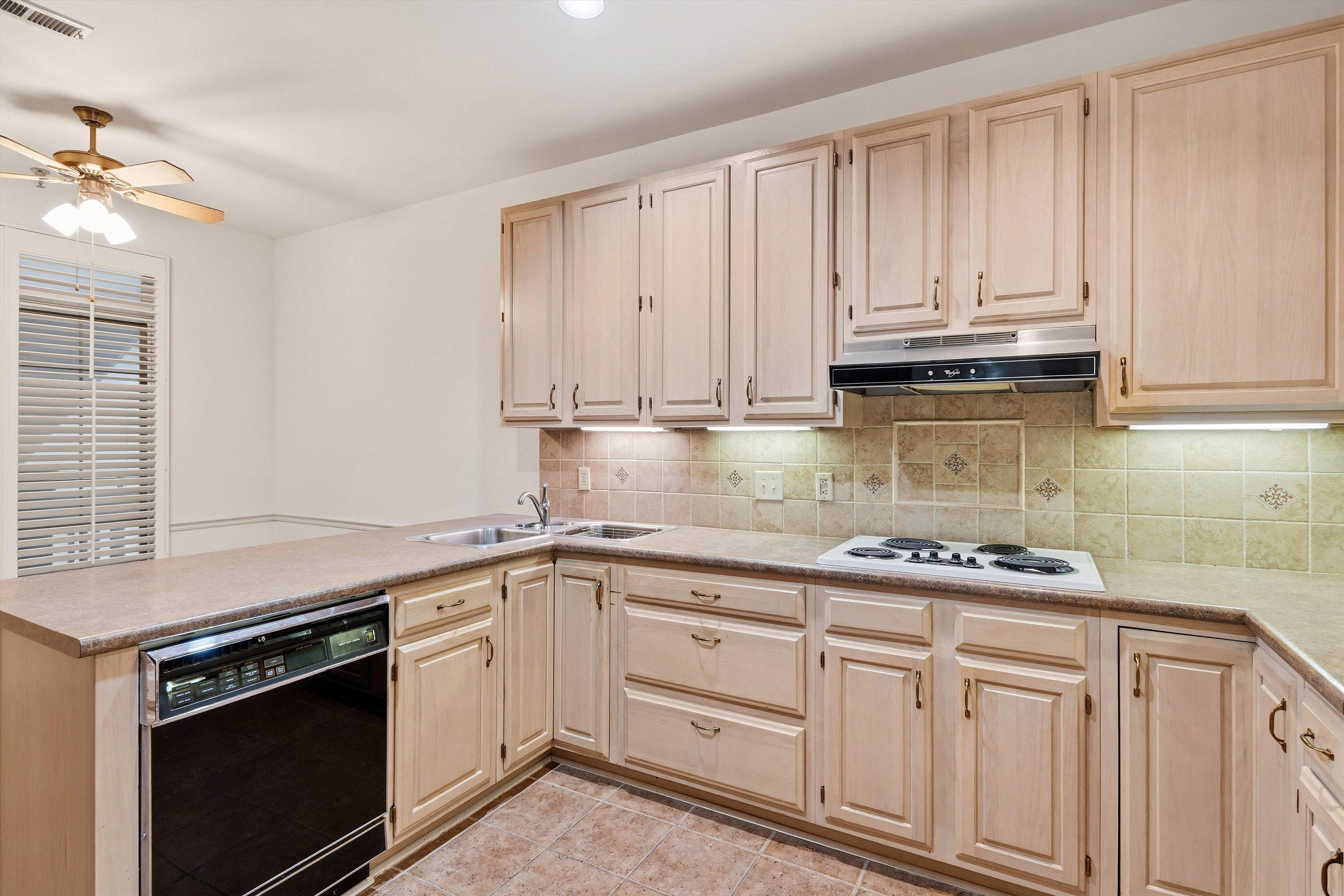 405 S Perkins Rd 430 Property Photo 12