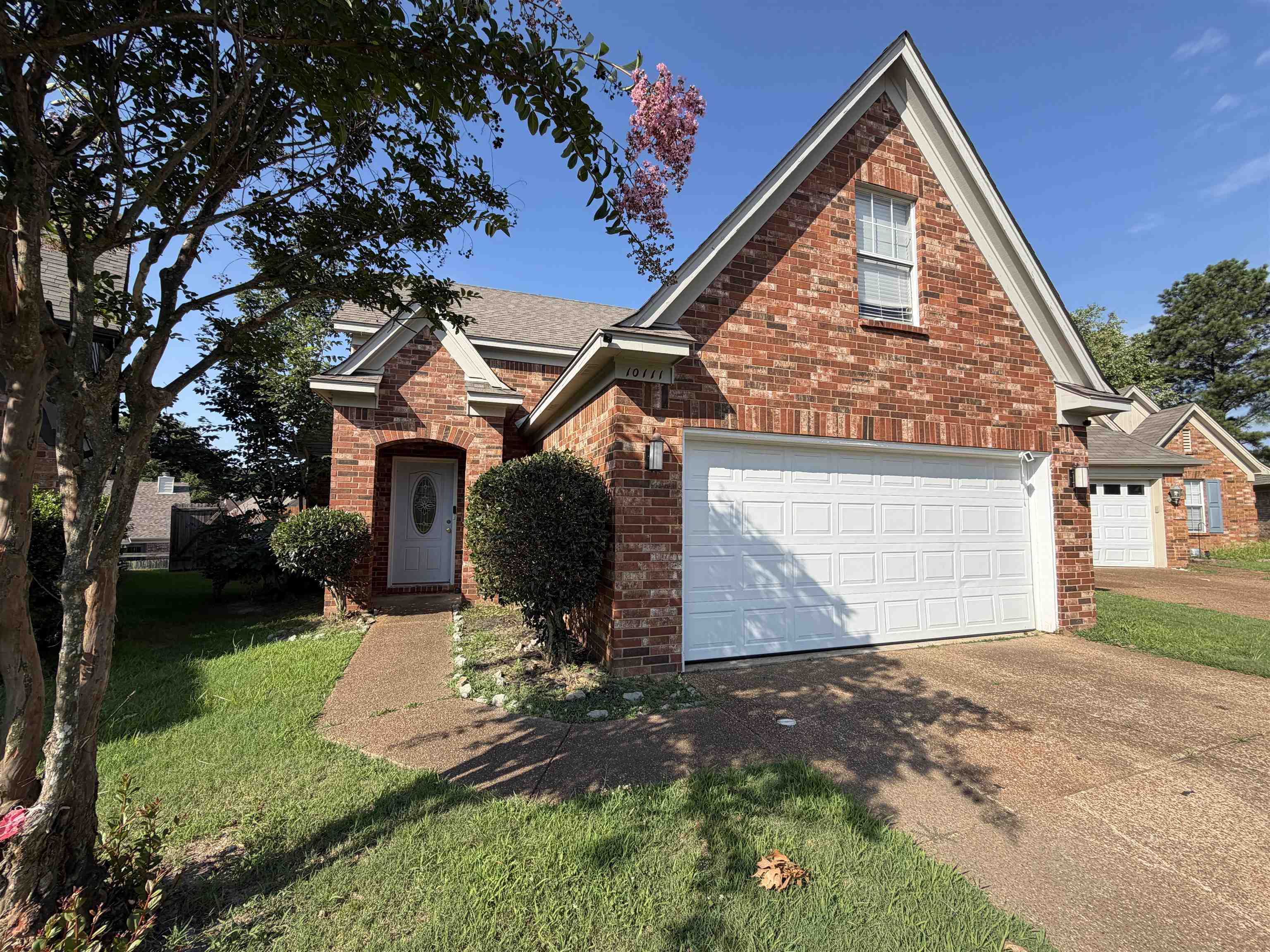 10111 CROSS VALLEY DR Property Photo 1