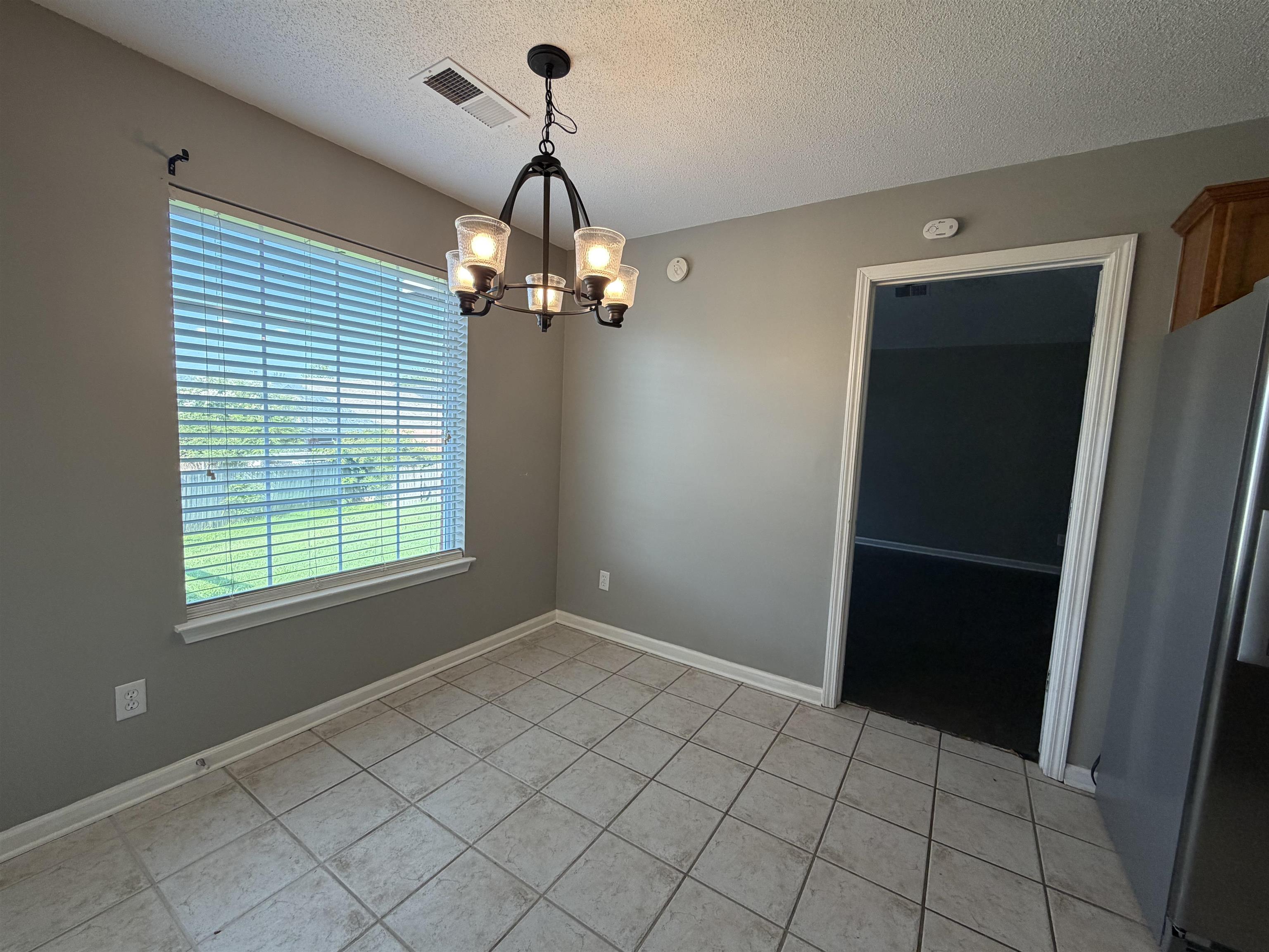 10111 Cross Valley Dr Property Photo 5