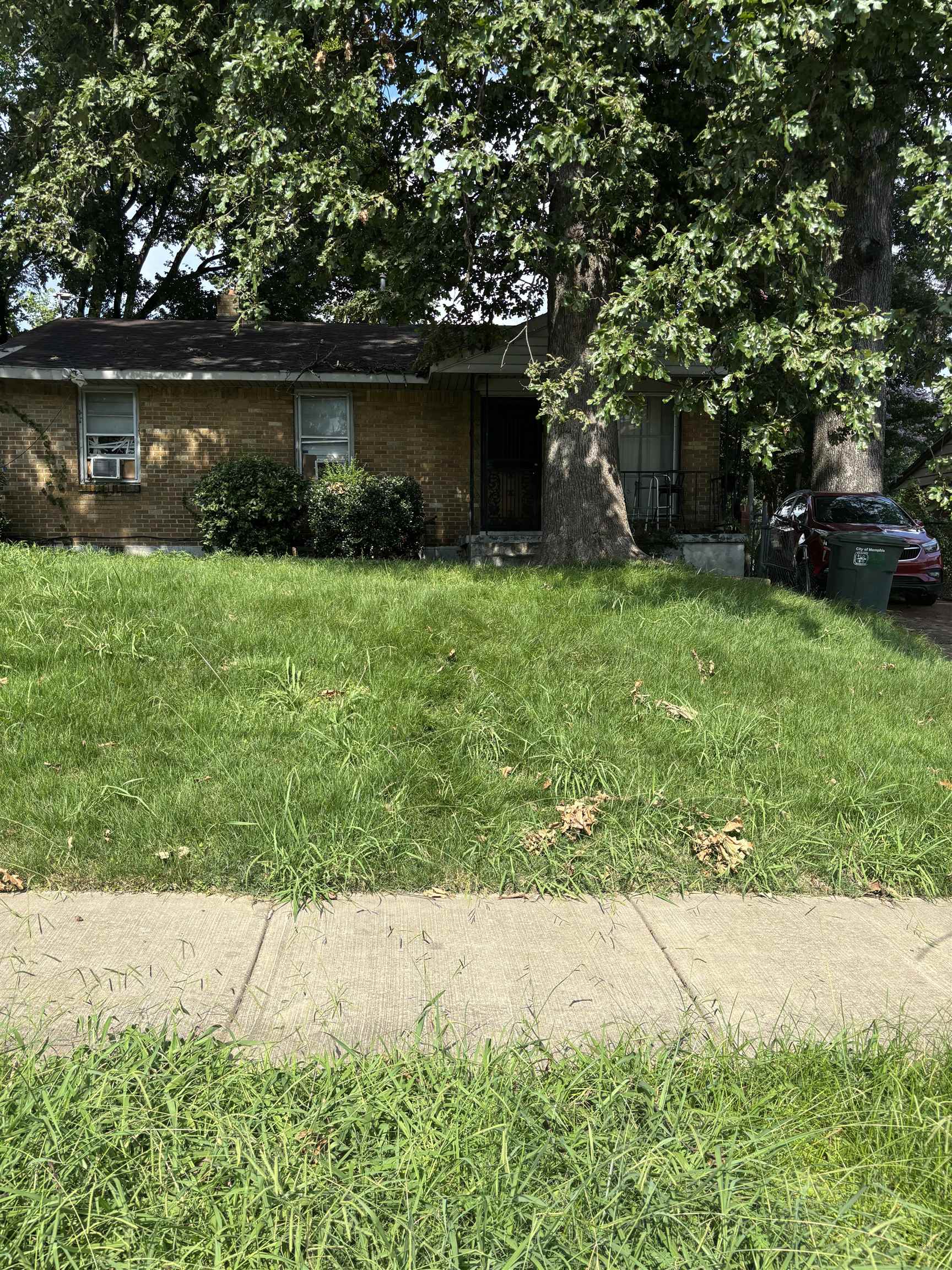 2404 Hernando Rd Property Photo 1