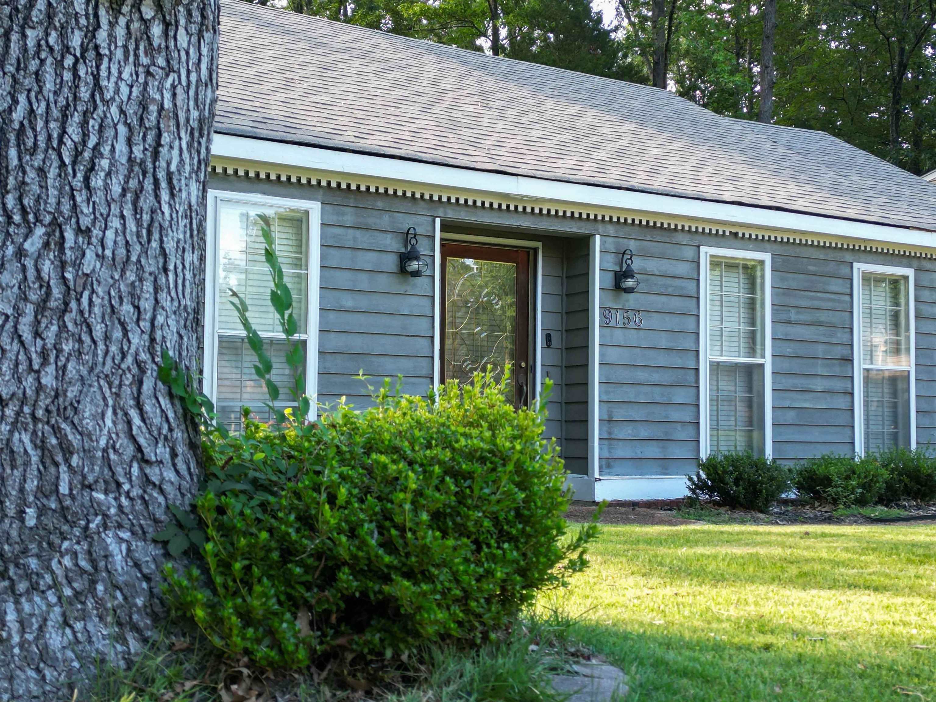 9156 Gainsborough Dr Property Photo 7