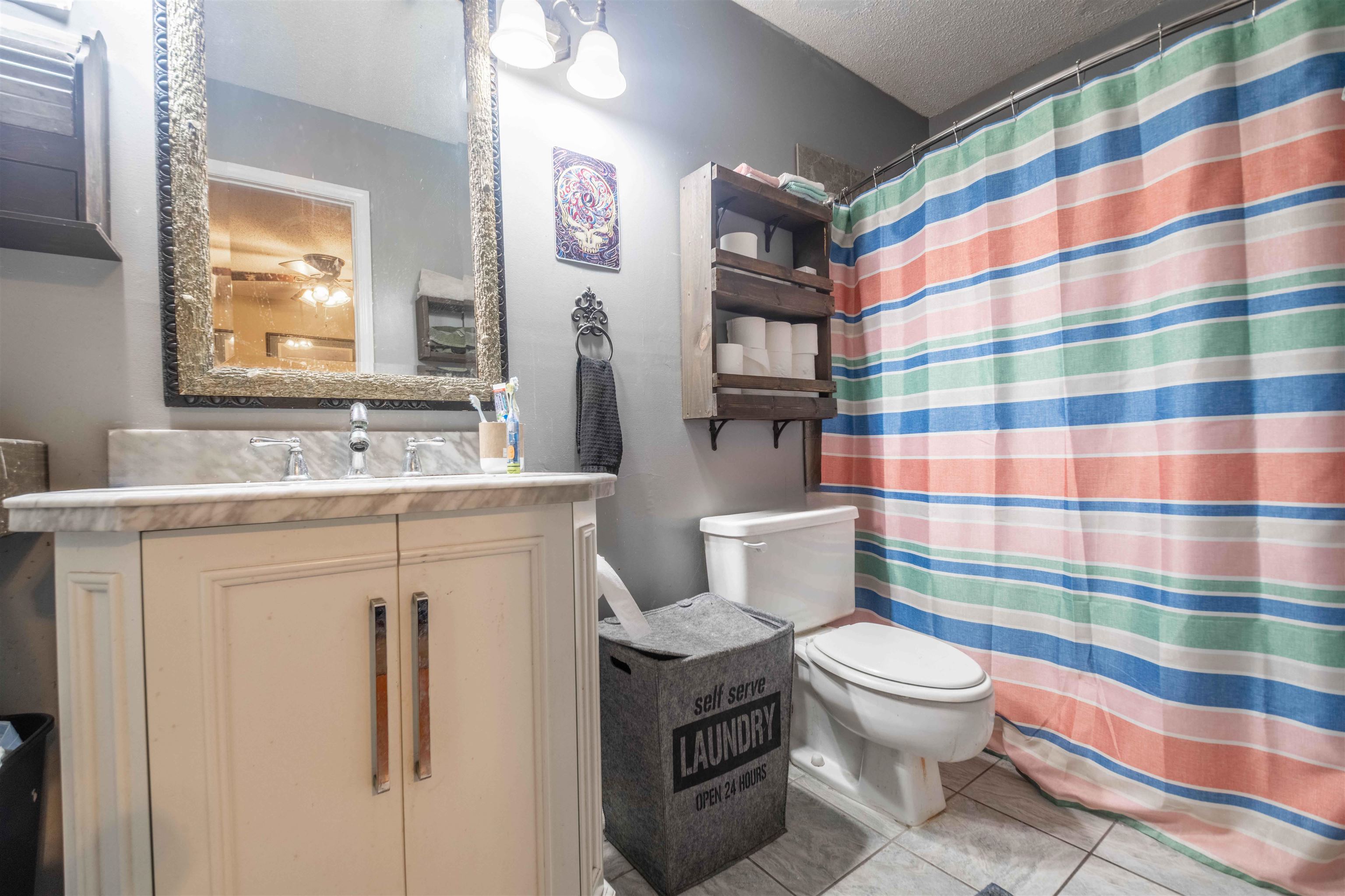 9156 Gainsborough Dr Property Photo 18