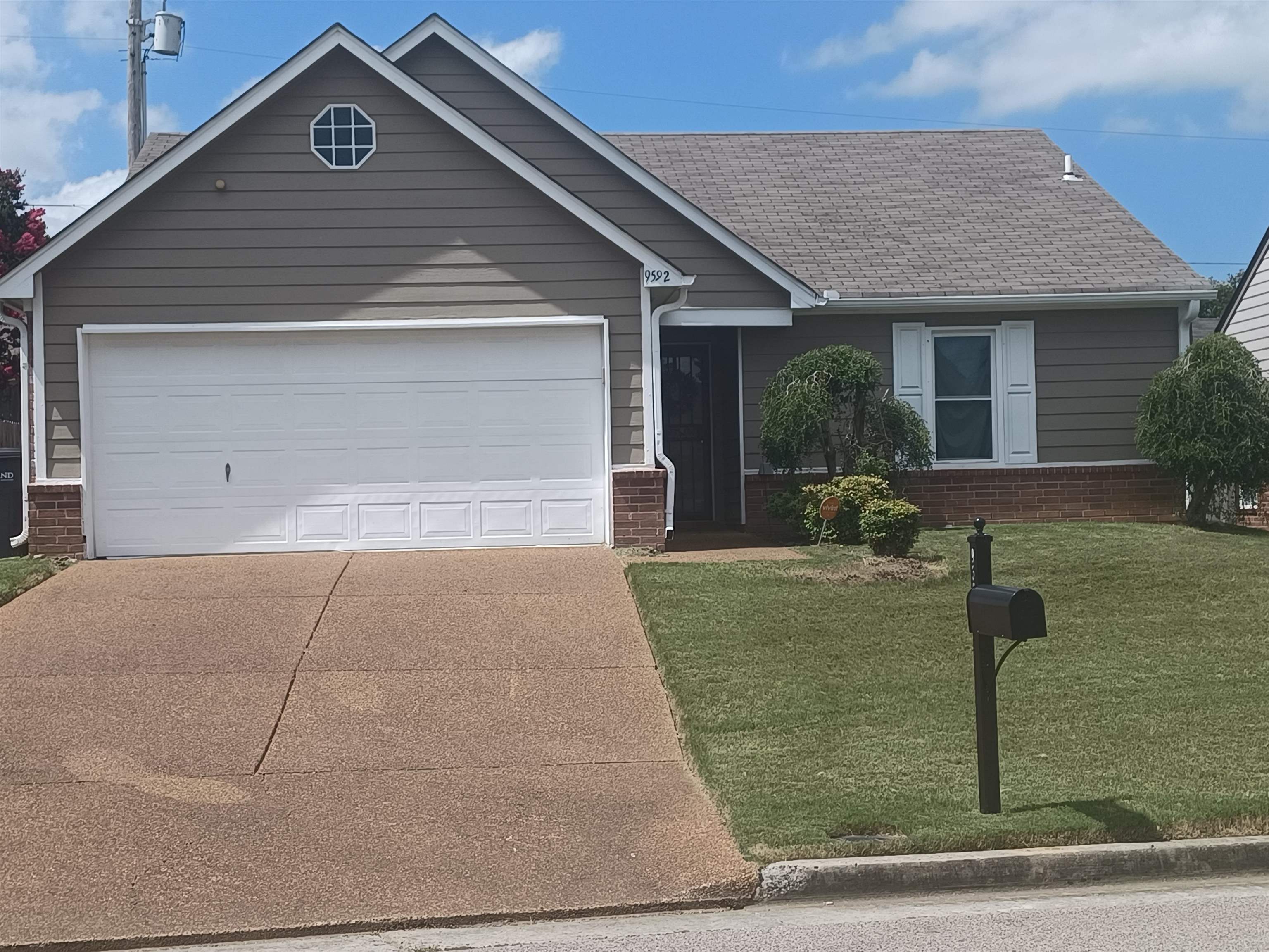 9592 CHI CHI LN Property Photo 1