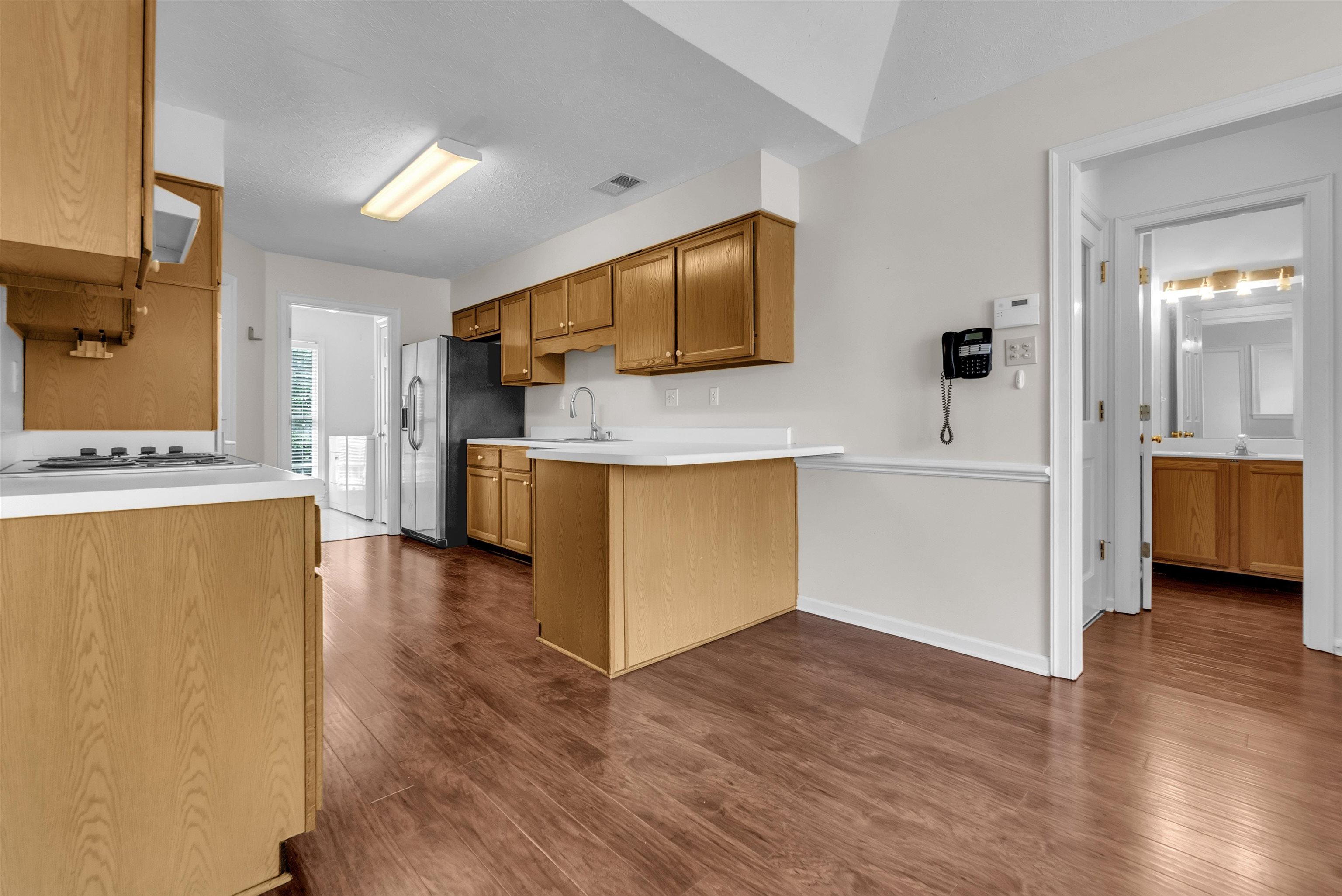 8596 Meadow Green Dr Property Photo 10