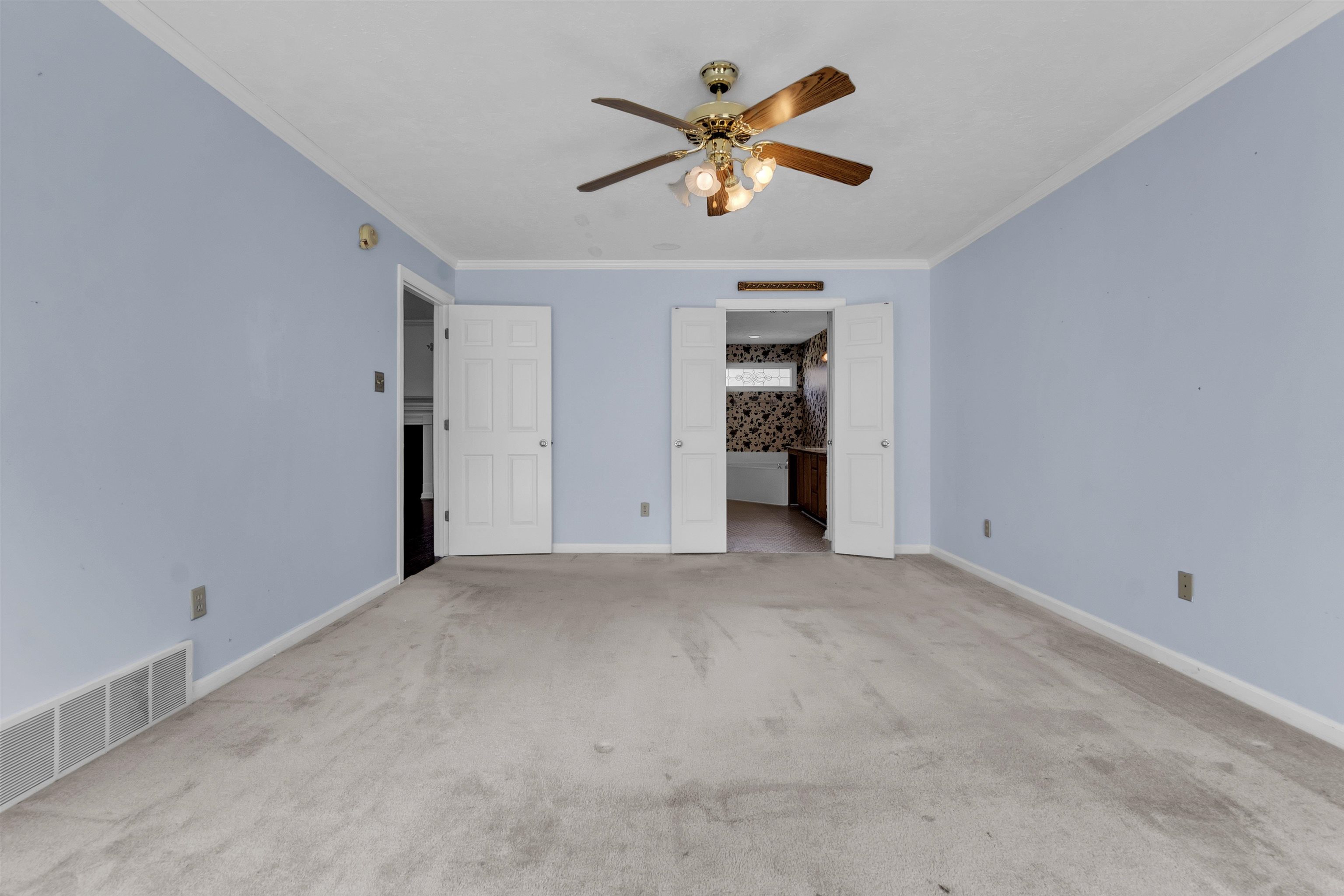 8596 Meadow Green Dr Property Photo 17