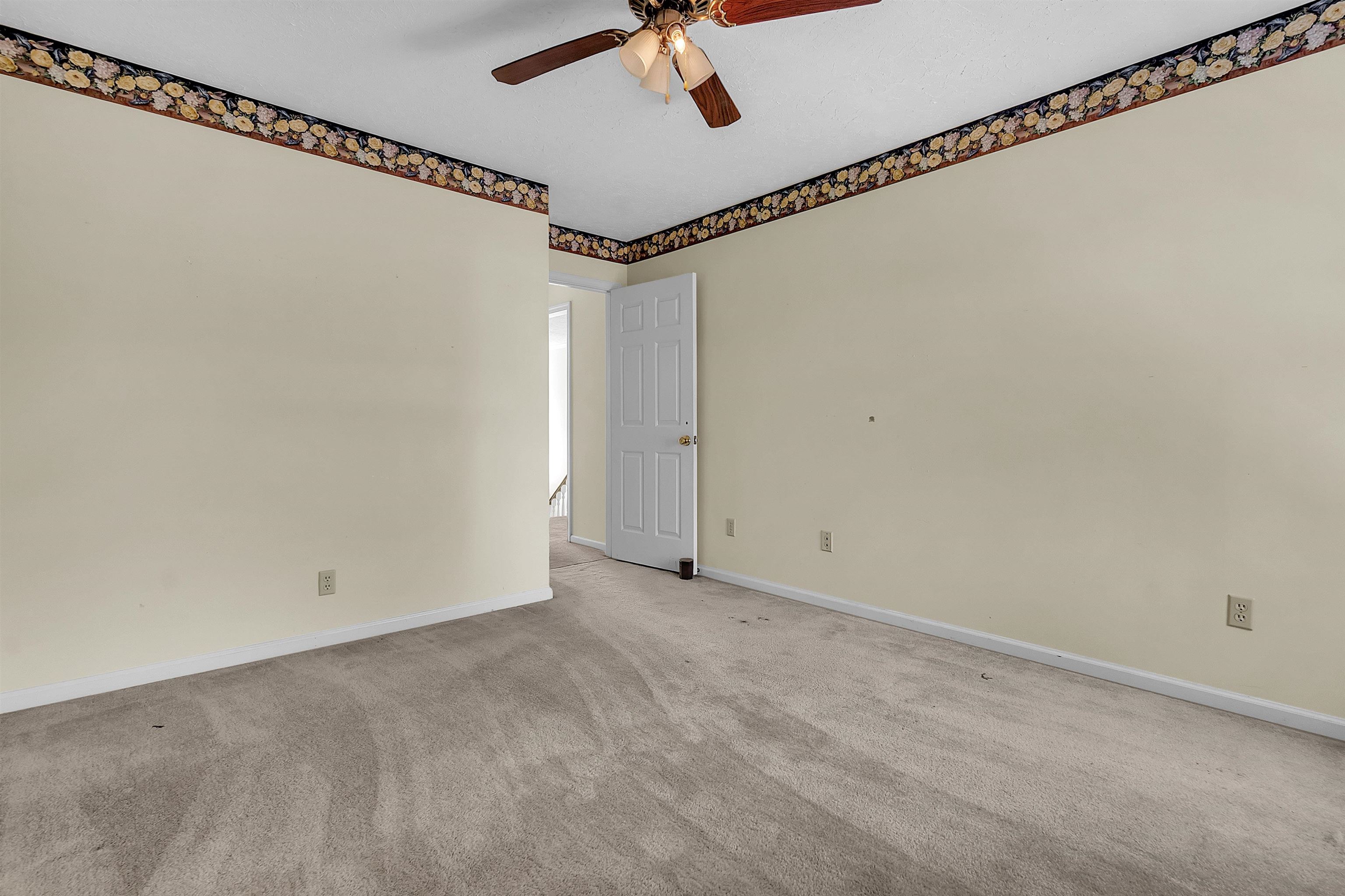 8596 Meadow Green Dr Property Photo 26