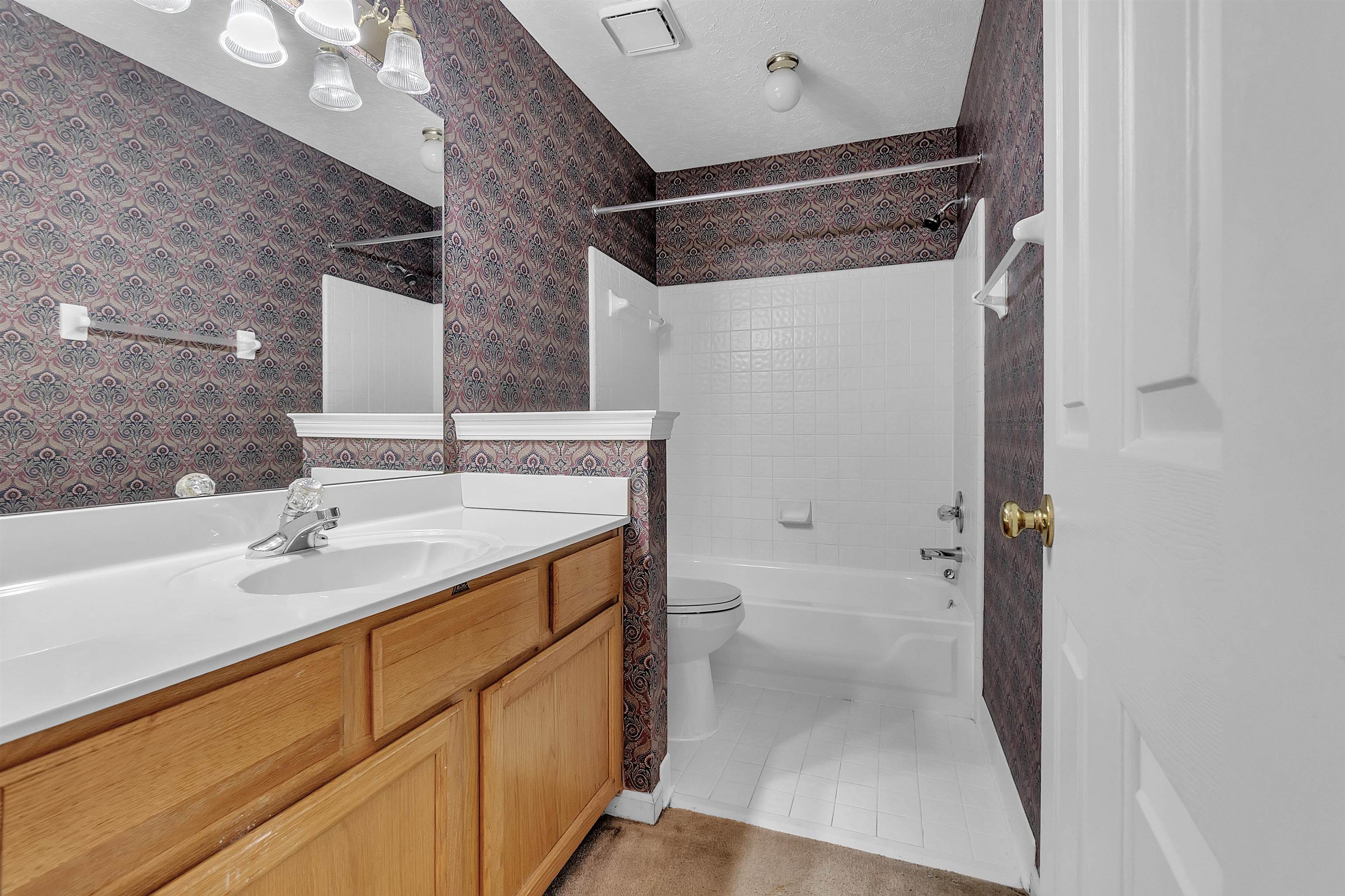 8596 Meadow Green Dr Property Photo 28
