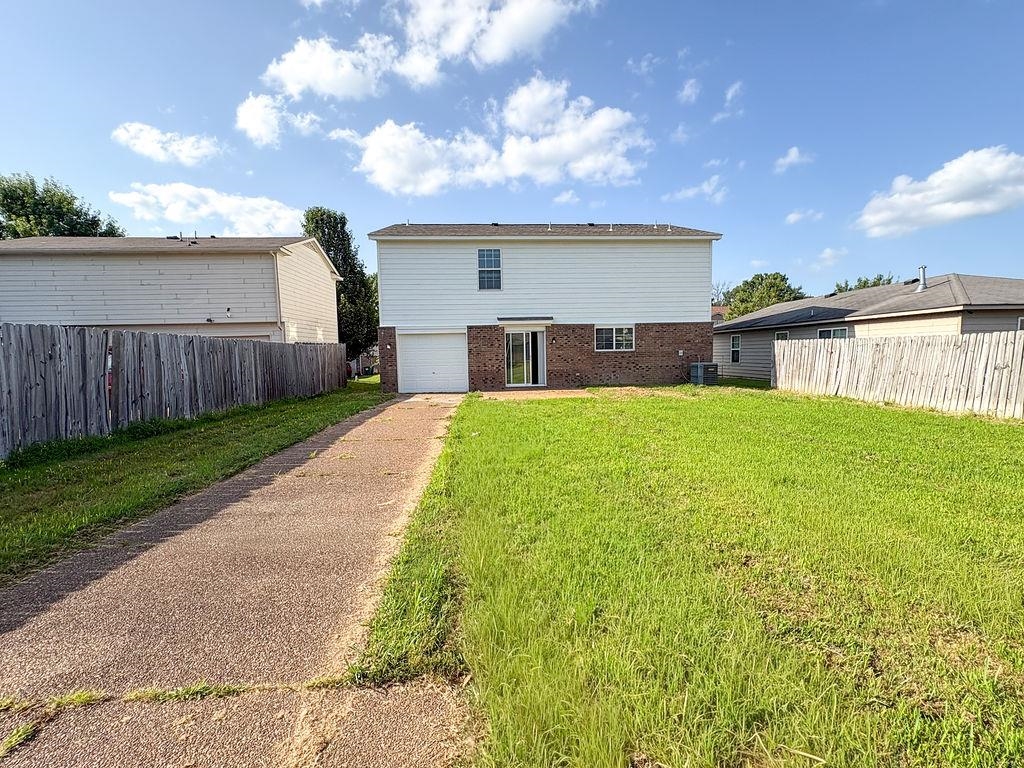 9967 Chariden Dr Property Photo 25