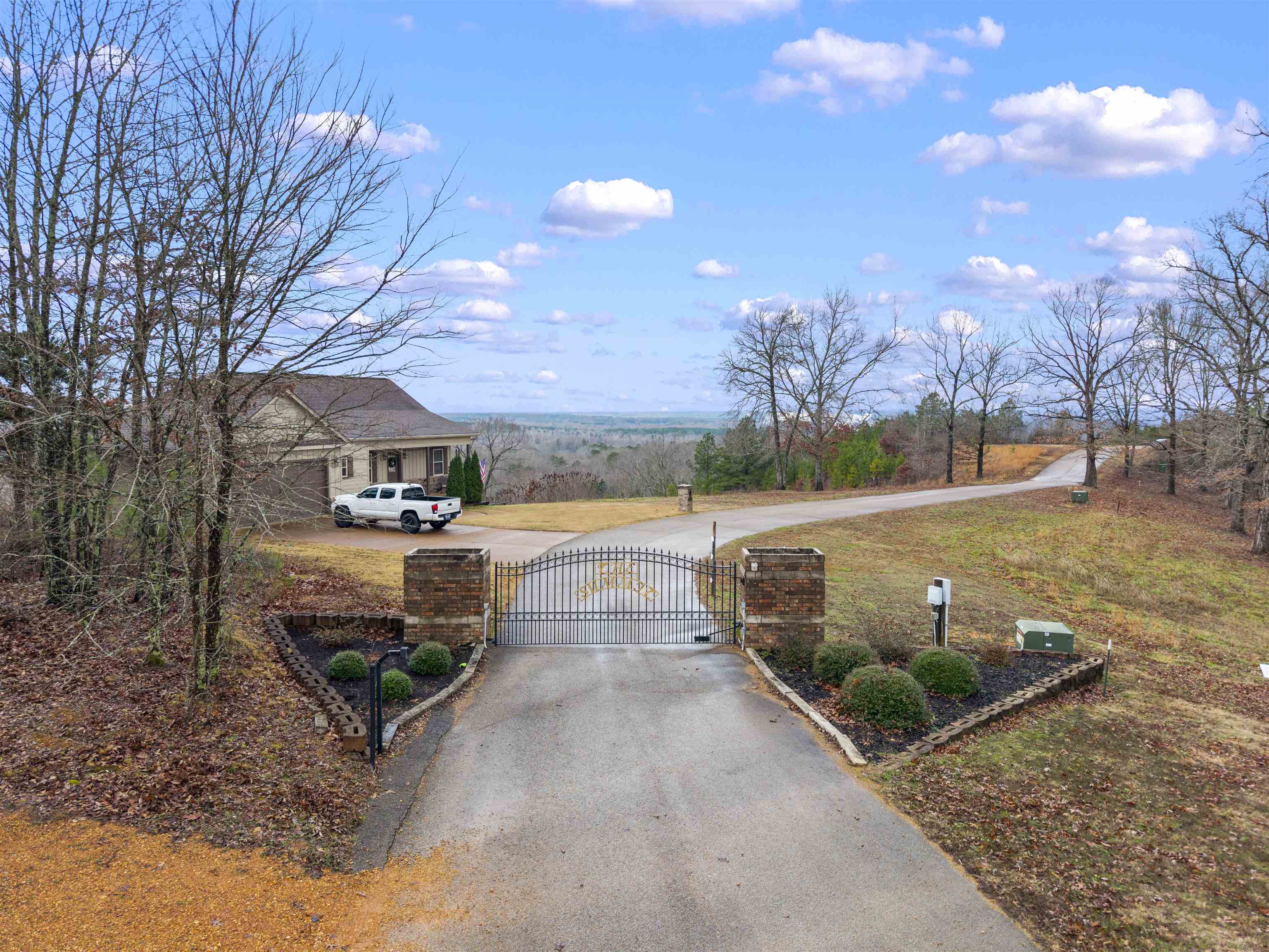 375 Turkey Knob Ln Property Photo 4
