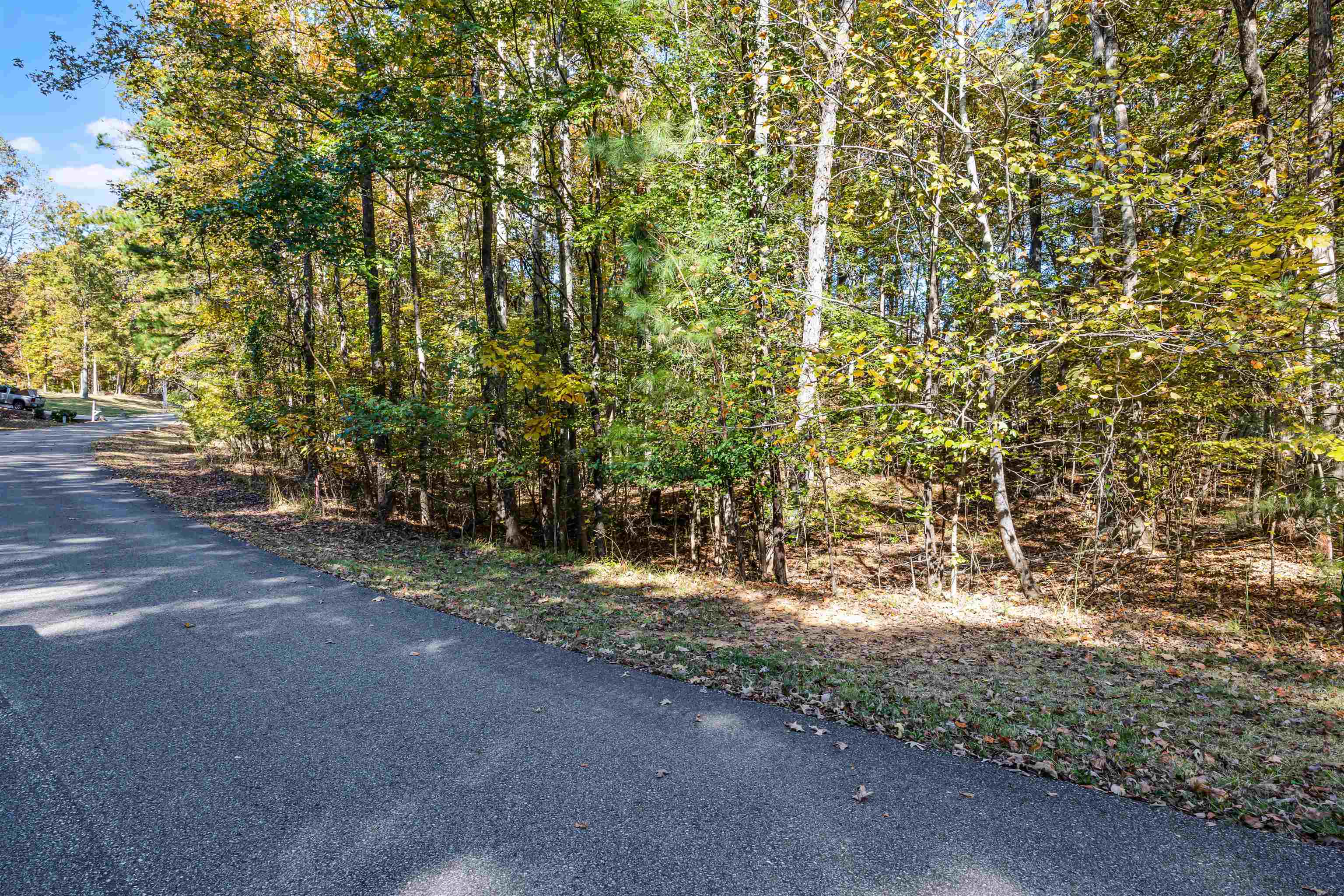 396,397,398 Windwood Dr Property Photo 12