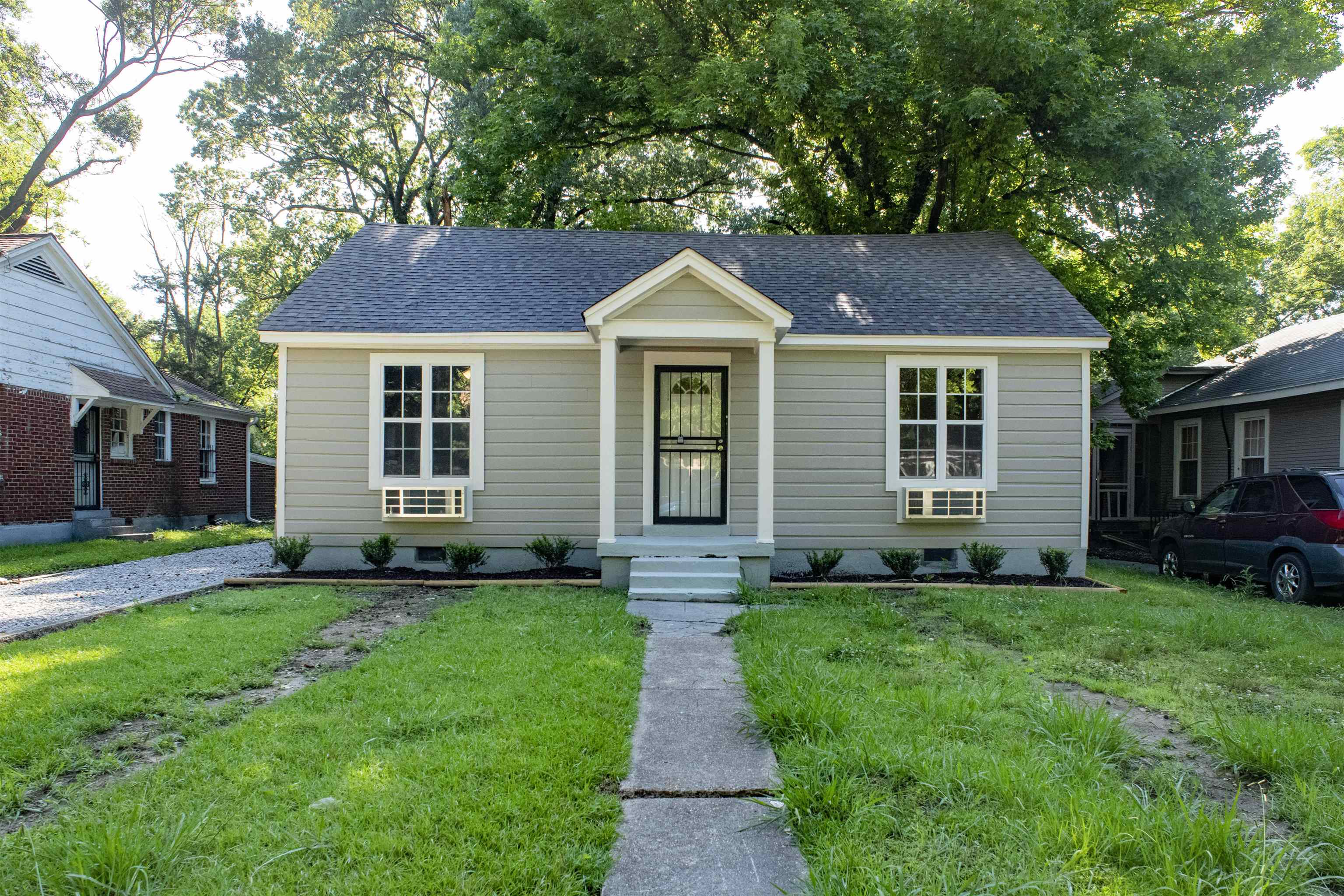 788 Brower St Property Photo 1