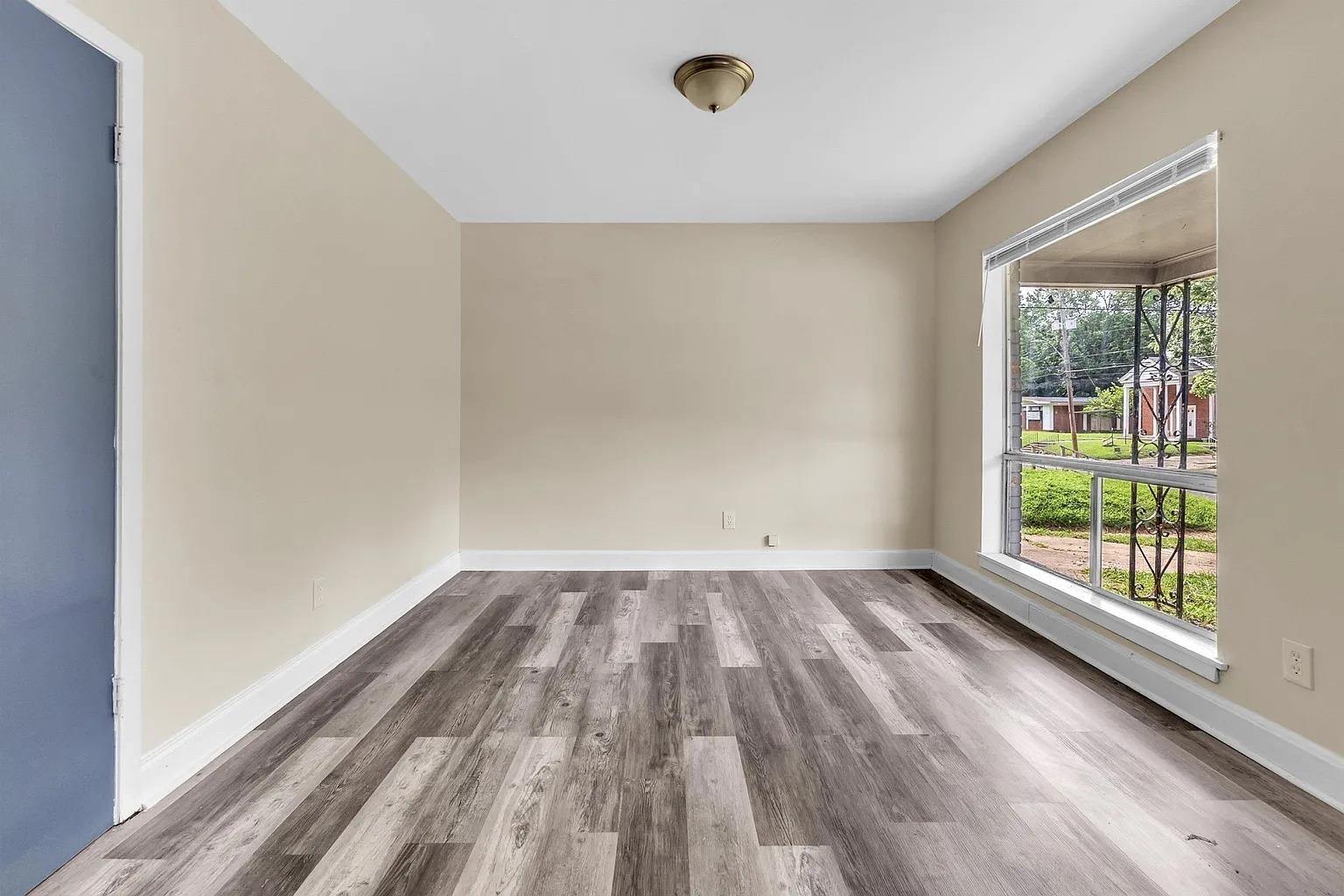 3451 Tutwiler Ave Property Photo 2