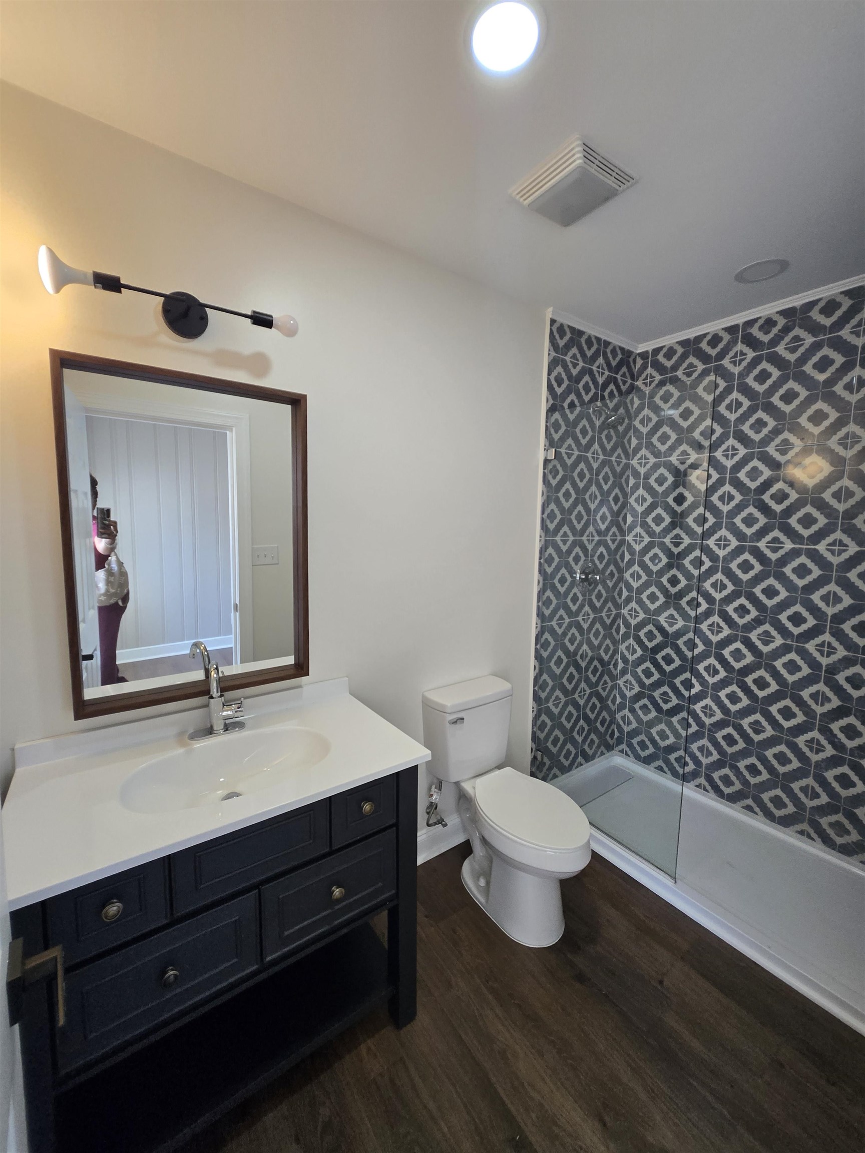 1048 N Avalon St Property Photo 12