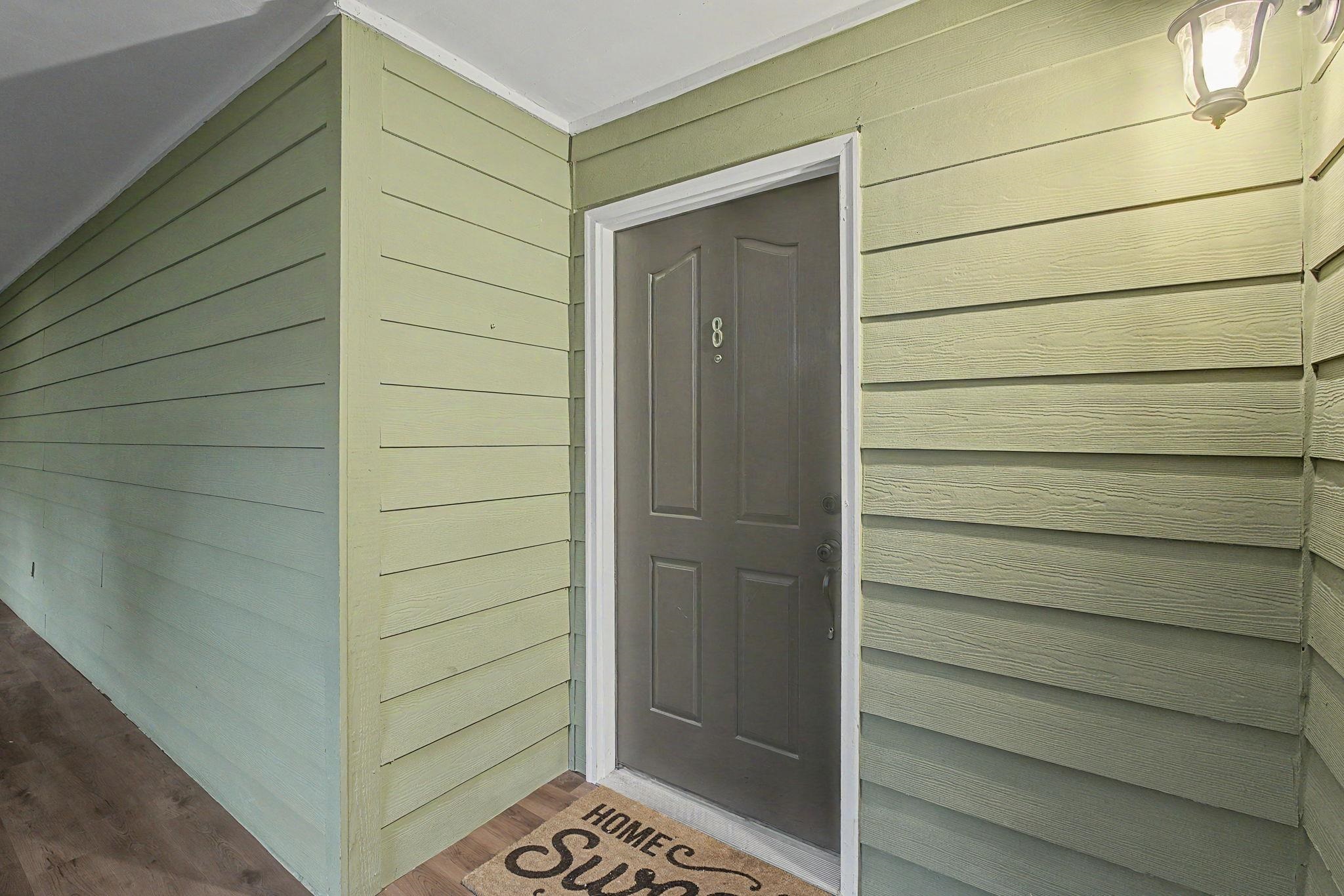 210 S Mclean Blvd 8 Property Photo 5