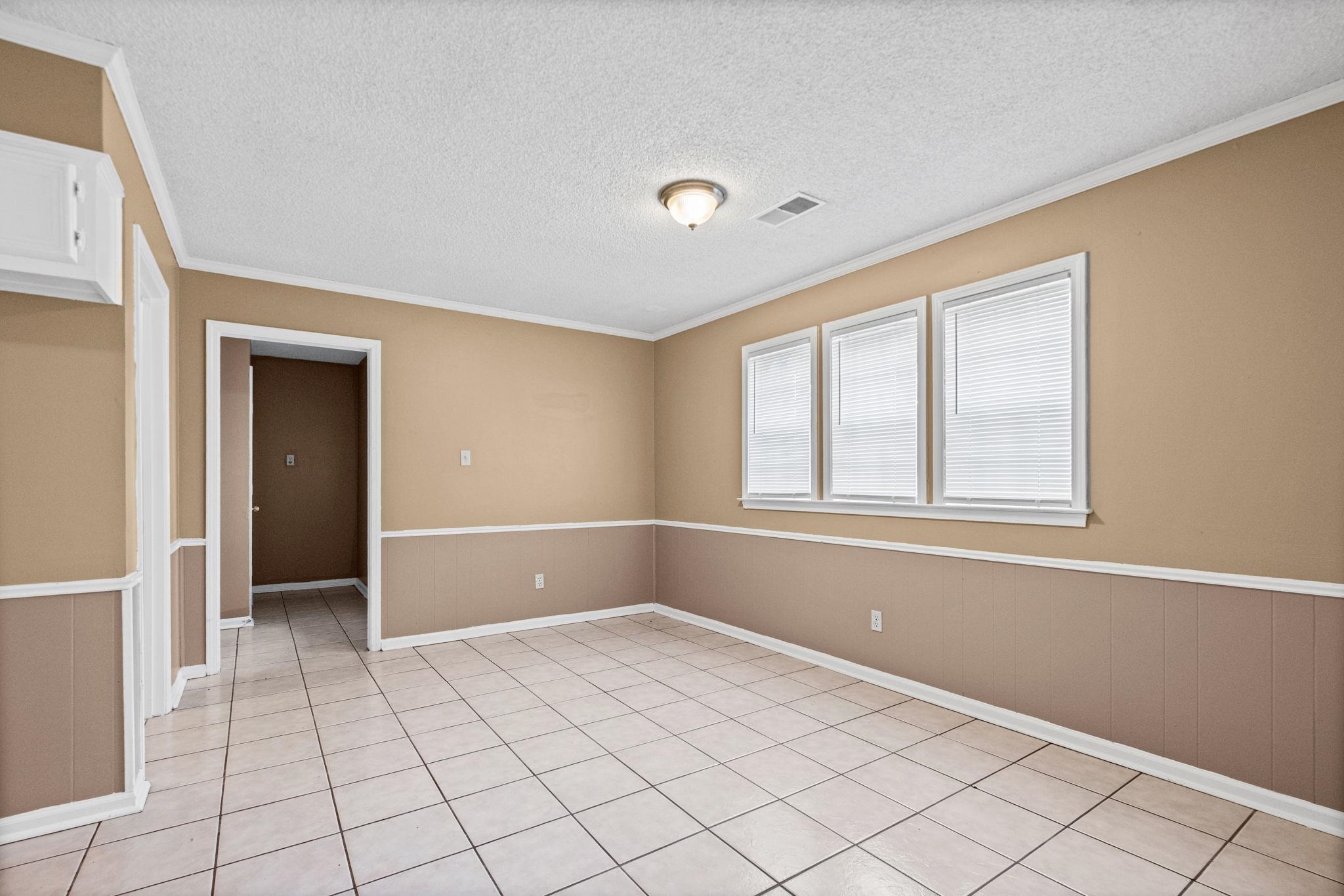 8141 Misty Meadows Ln Property Photo 7