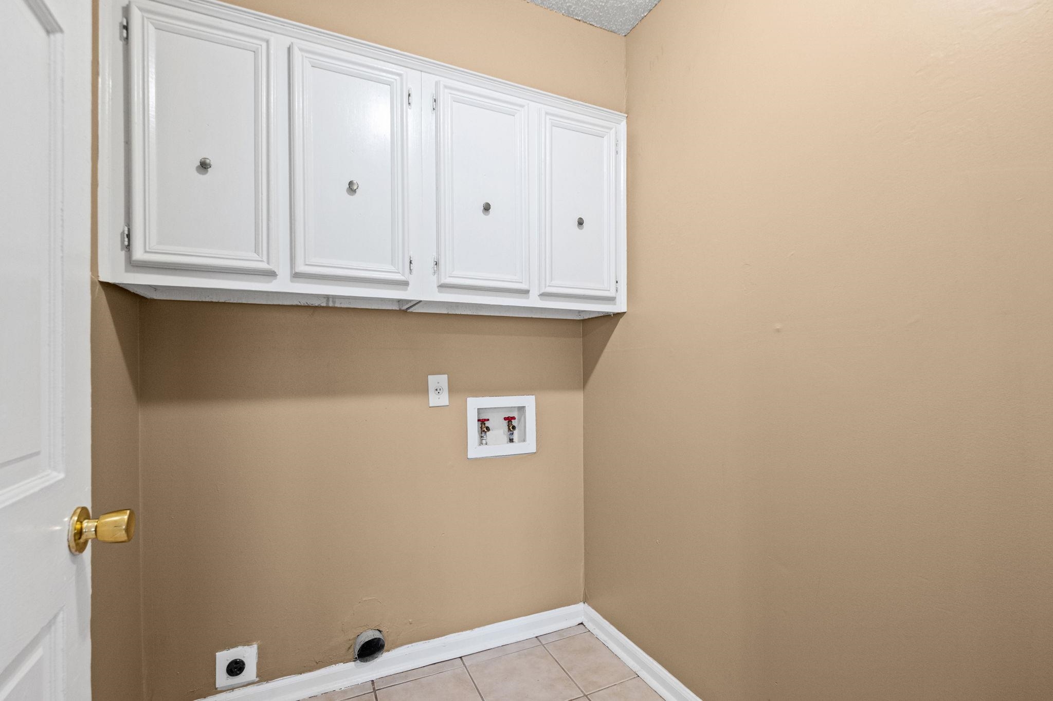 8141 Misty Meadows Ln Property Photo 11