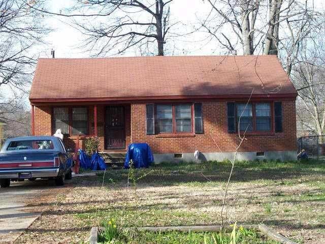 1964 CLIFTON AVE Property Photo 1