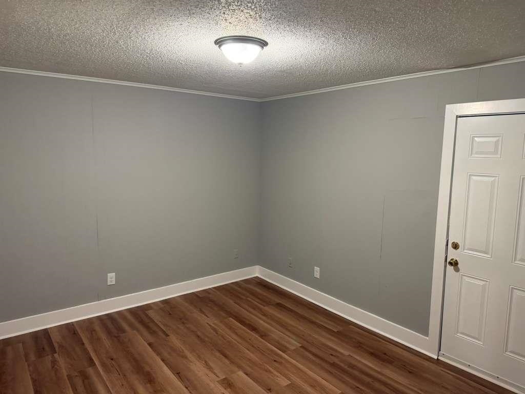 1008 University St Property Photo 3