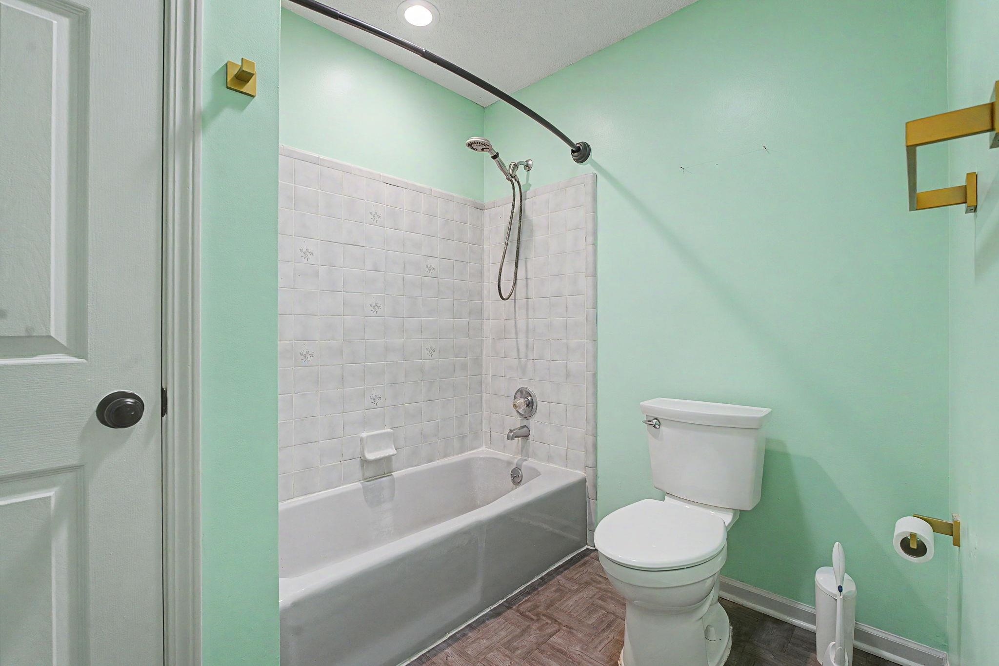 4703 Oak Rd Property Photo 12