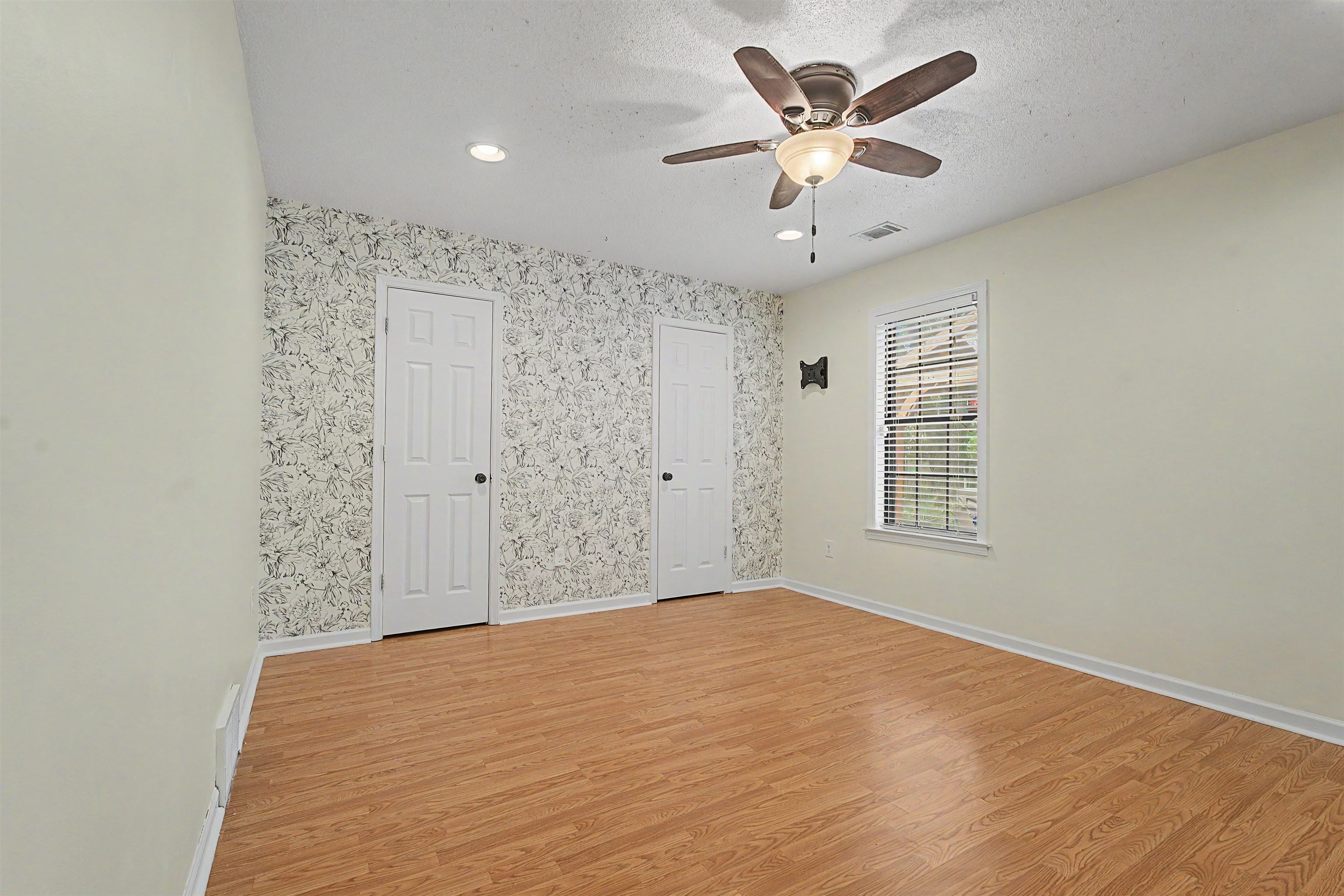 4703 Oak Rd Property Photo 14
