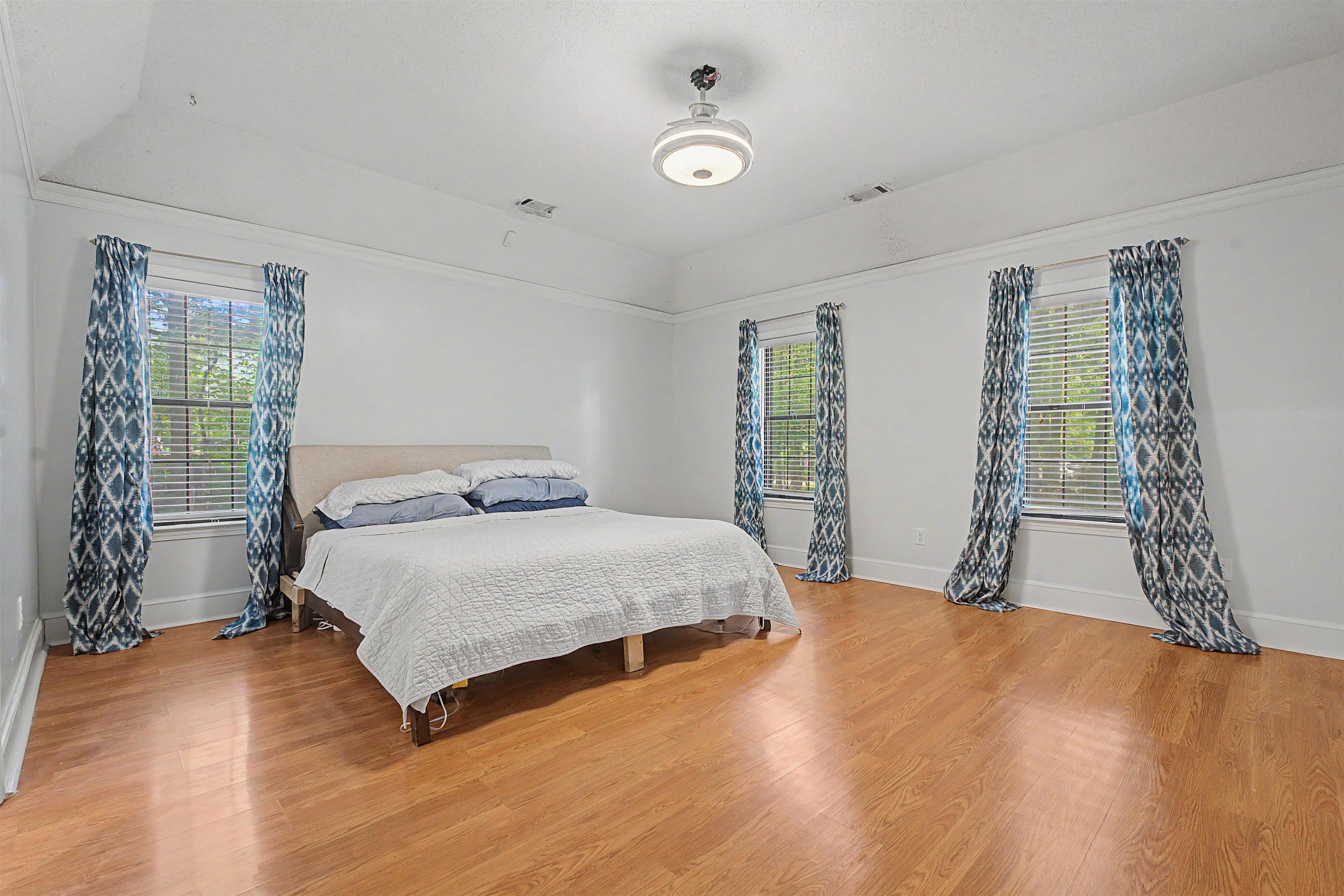 4703 Oak Rd Property Photo 15