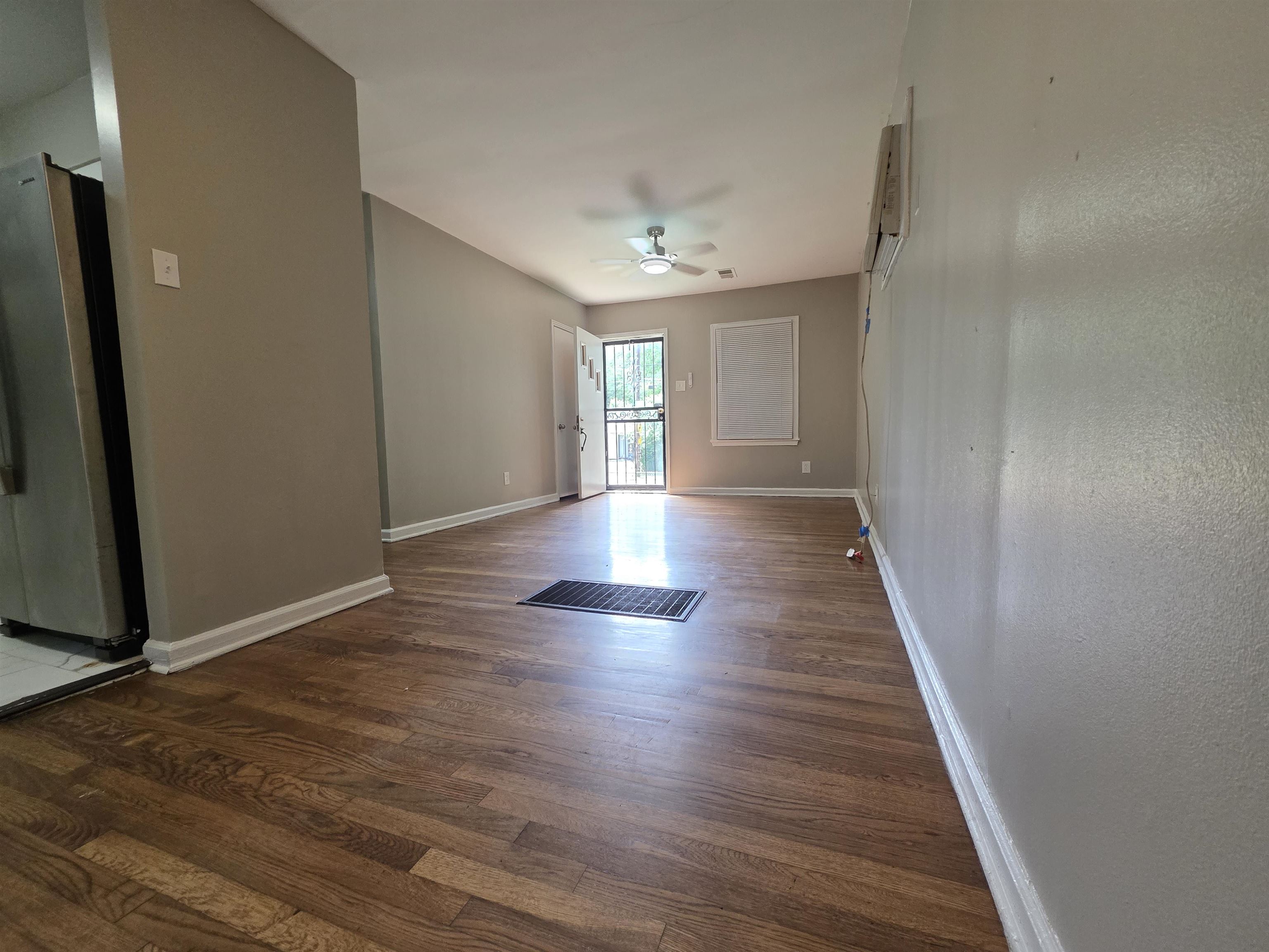 1706 Echles St Property Photo 7