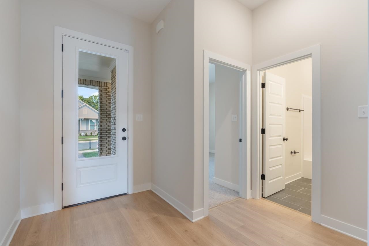 1157 Green Meadows Blvd Property Photo 4