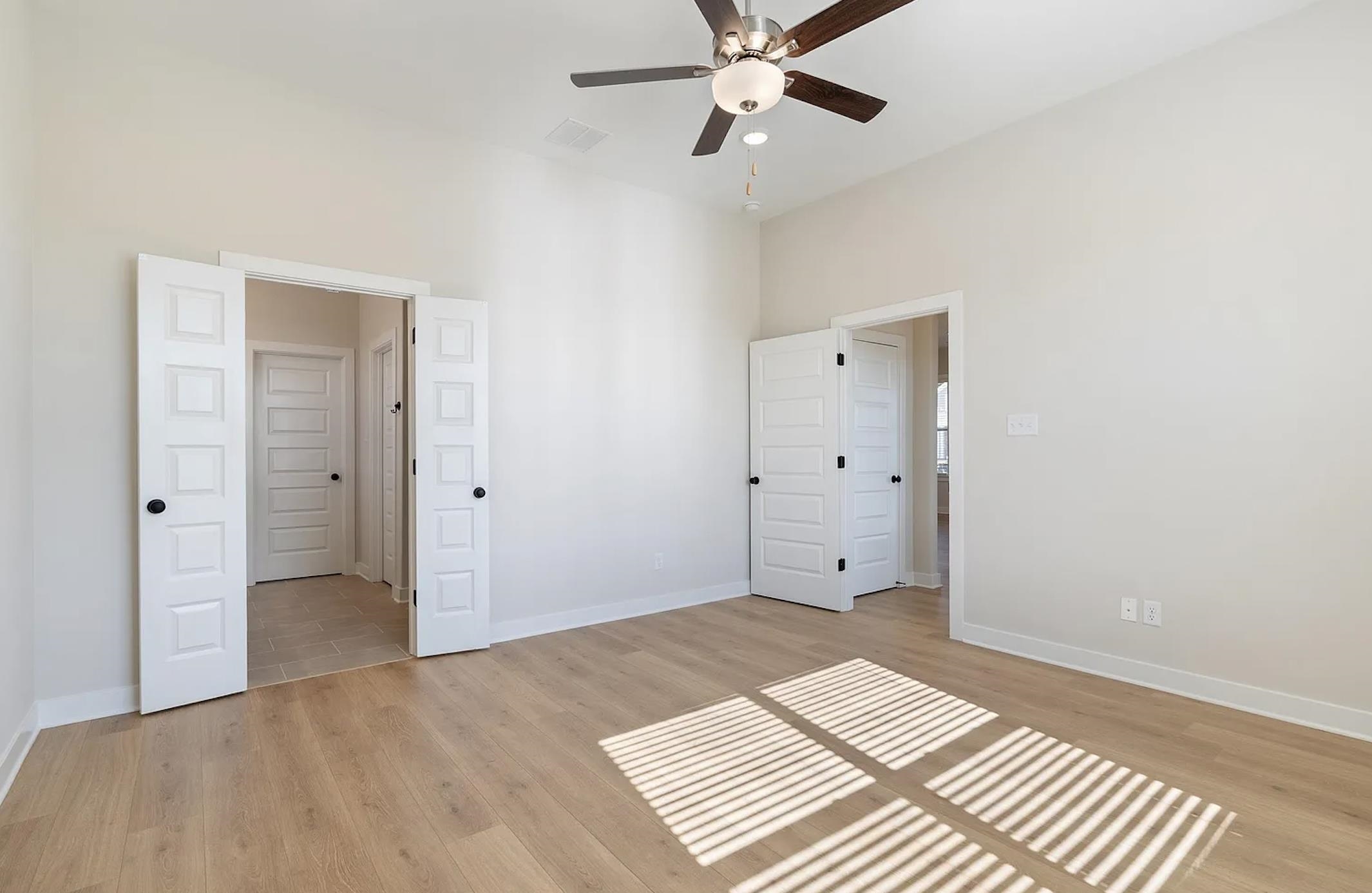 1157 Green Meadows Blvd Property Photo 9